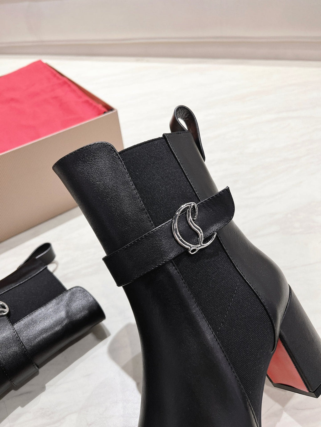 CL ANKLE BOOTS 70MM IN BLACK CALFSKIN