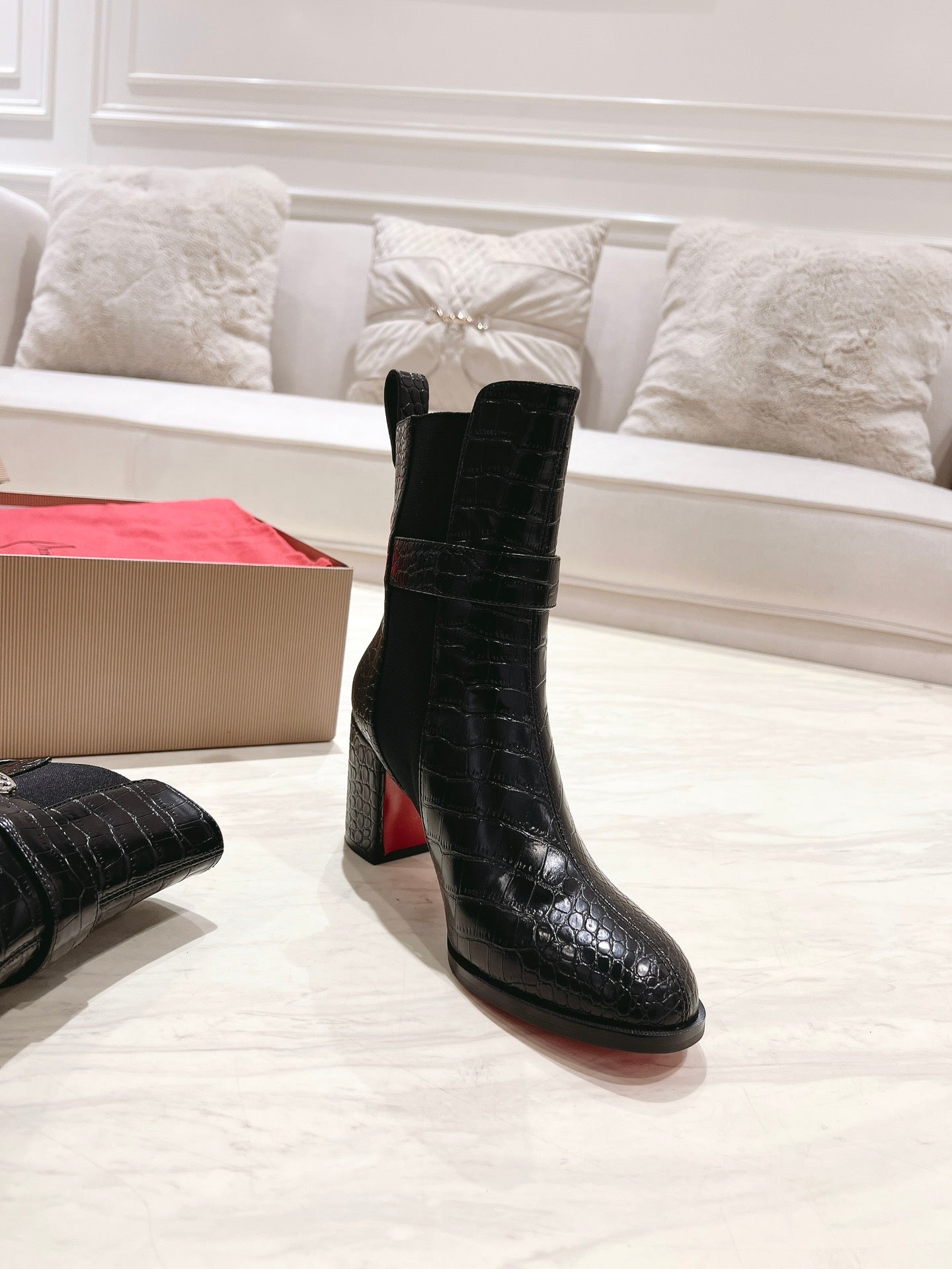 CL ANKLE BOOTS 70MM IN BLACK CROCODILE EMBOSSED CALFSKIN