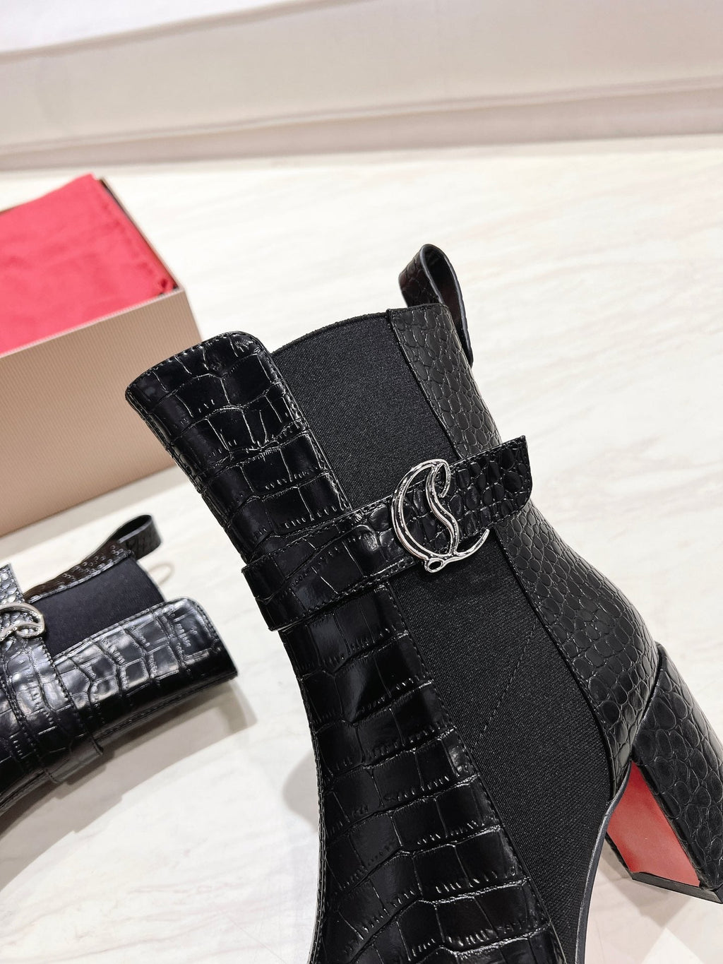 CL ANKLE BOOTS 70MM IN BLACK CROCODILE EMBOSSED CALFSKIN