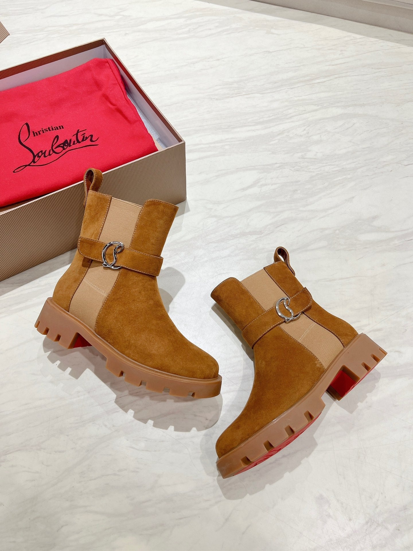 CHELSEA BOOT LUG 30MM IN BROWN SUEDE