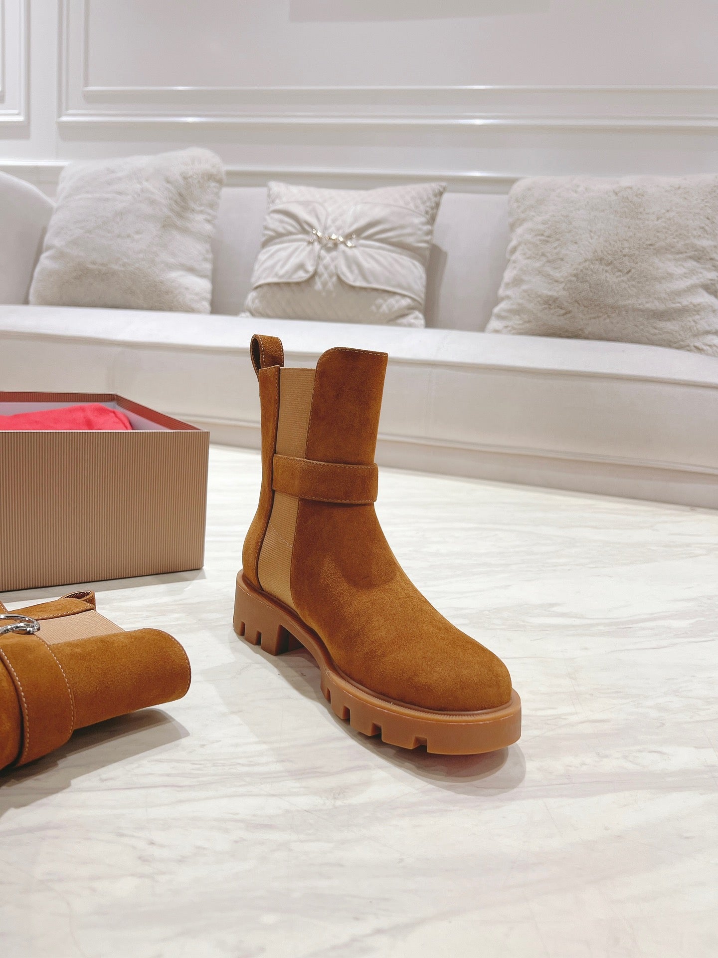 CHELSEA BOOT LUG 30MM IN BROWN SUEDE