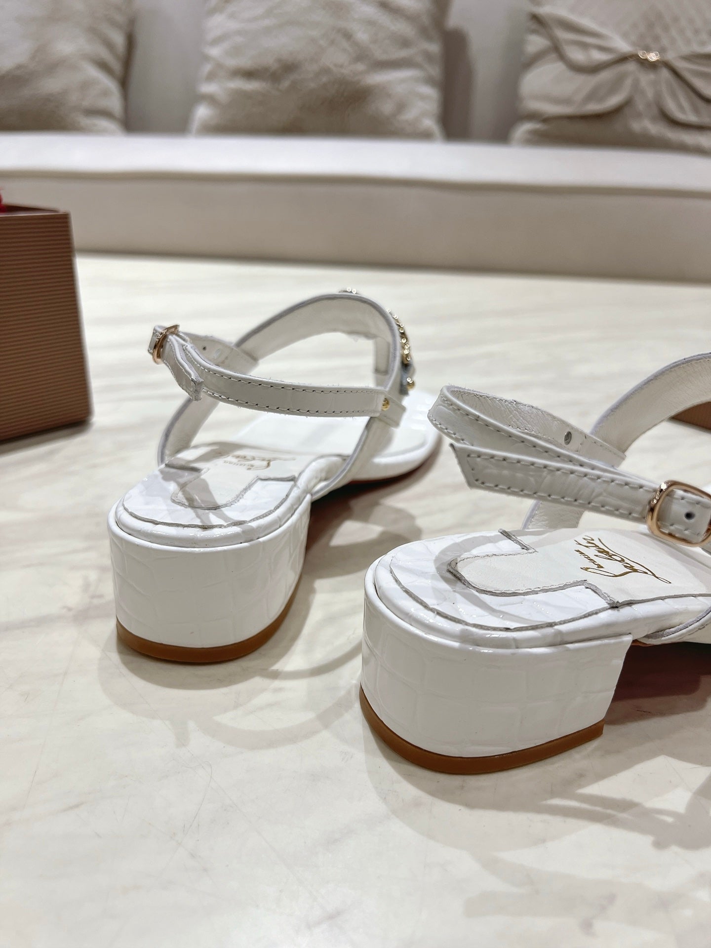 THONG SANDALS SLINGBACK 25MM IN SNAKE-EFFECT WHITE CALFSKIN