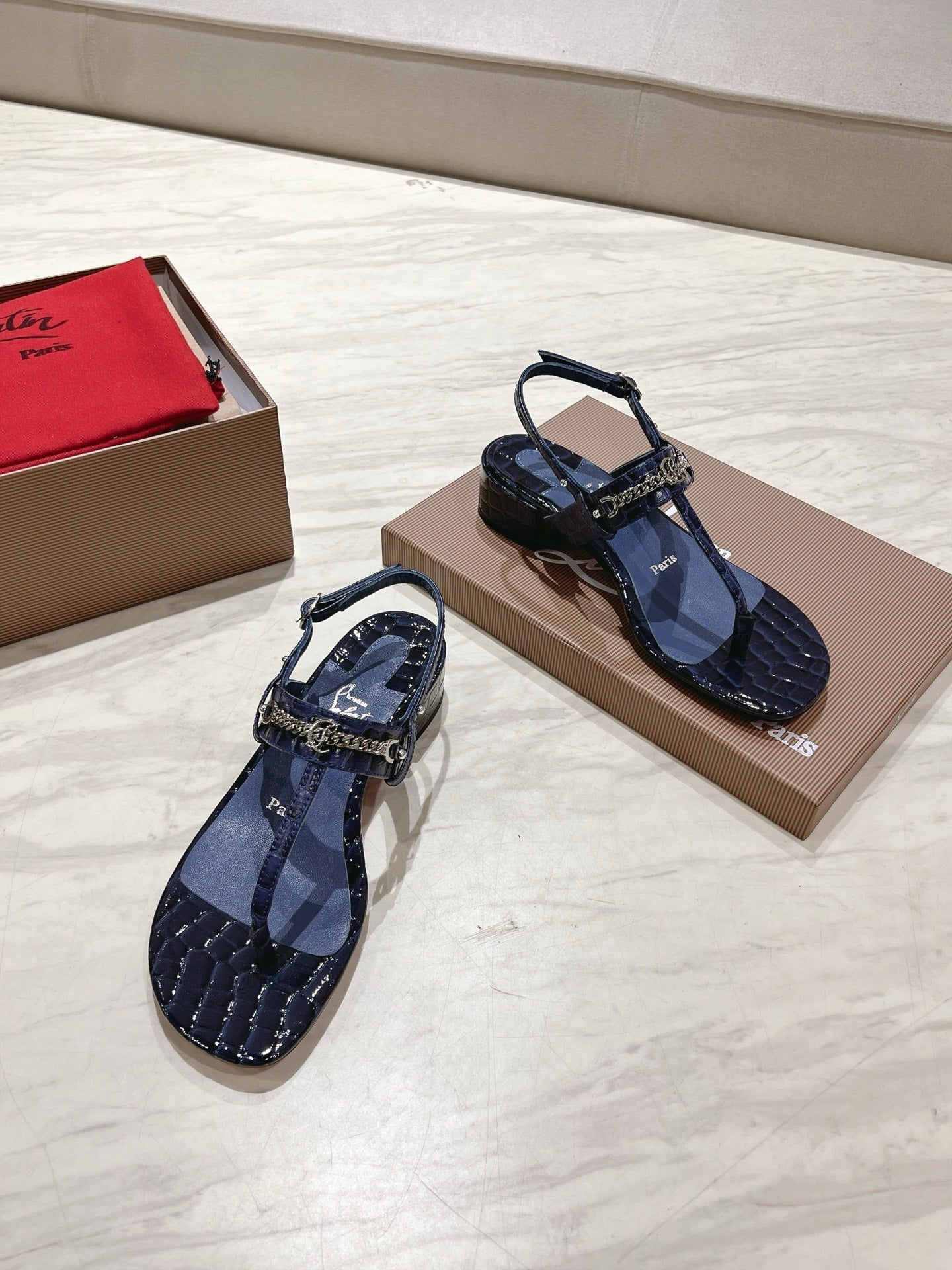 THONG SANDALS SLINGBACK 25MM IN SNAKE-EFFECT DARK BLUE CALFSKIN