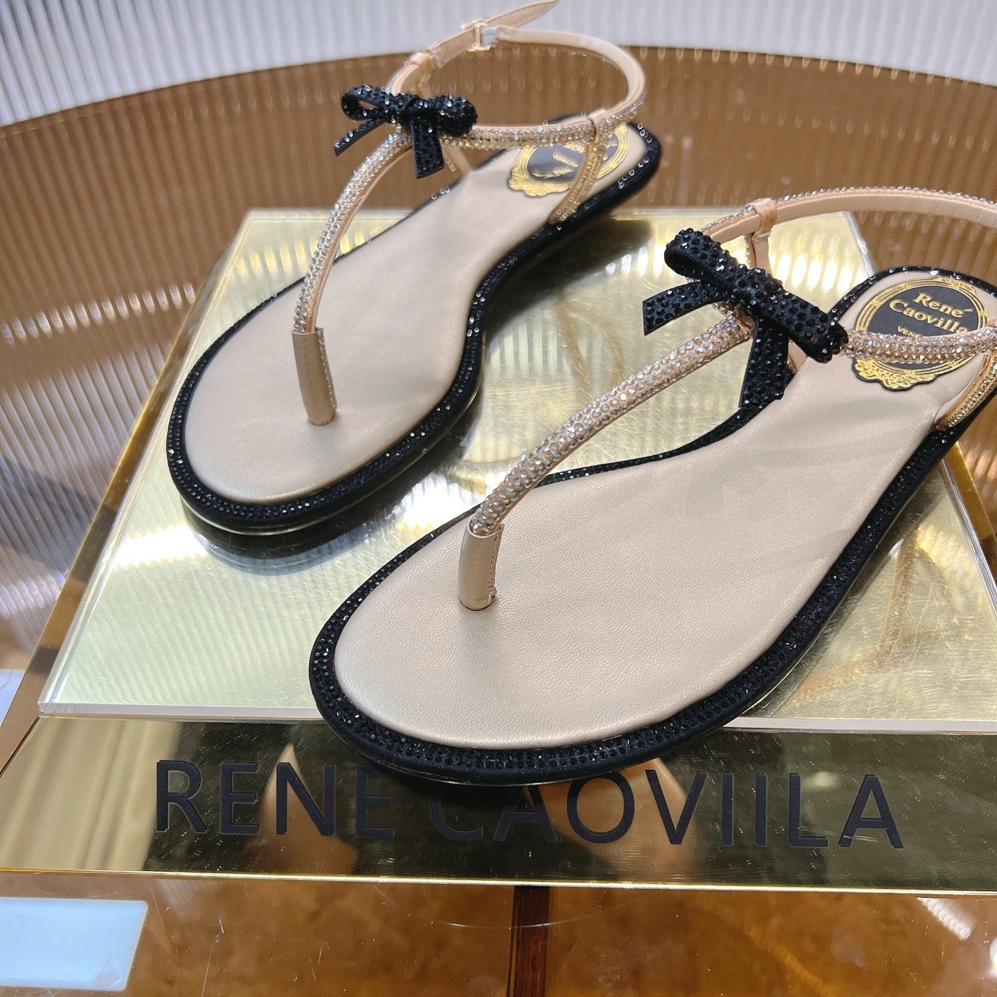 RENE CAOVILLA THONG SANDALS IN BEIGE MIX BLACK CALFSKIN