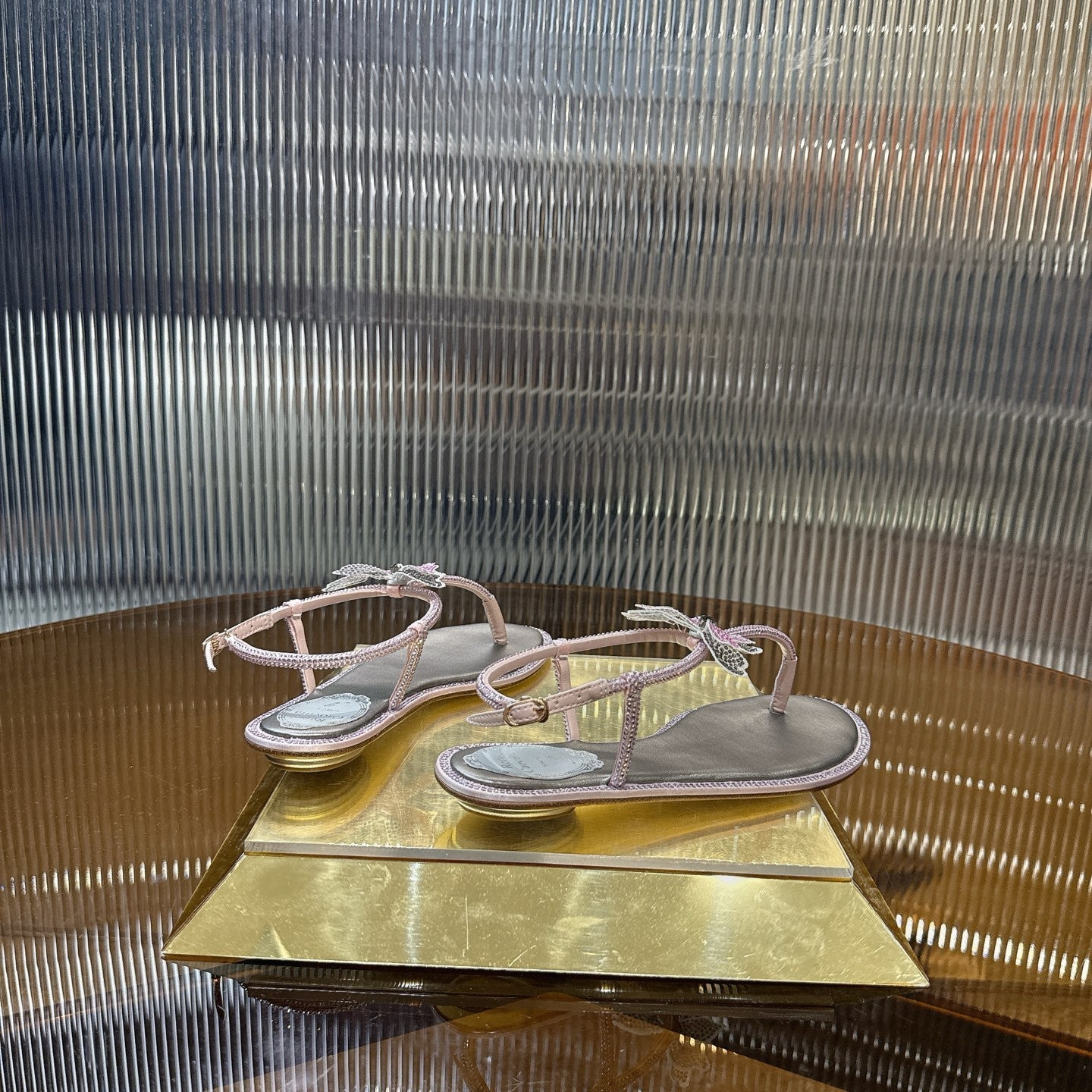 RENE CAOVILLA 26S BUTTERFLY THONG SANDALS IN SILVER & PINK LAMBSKIN