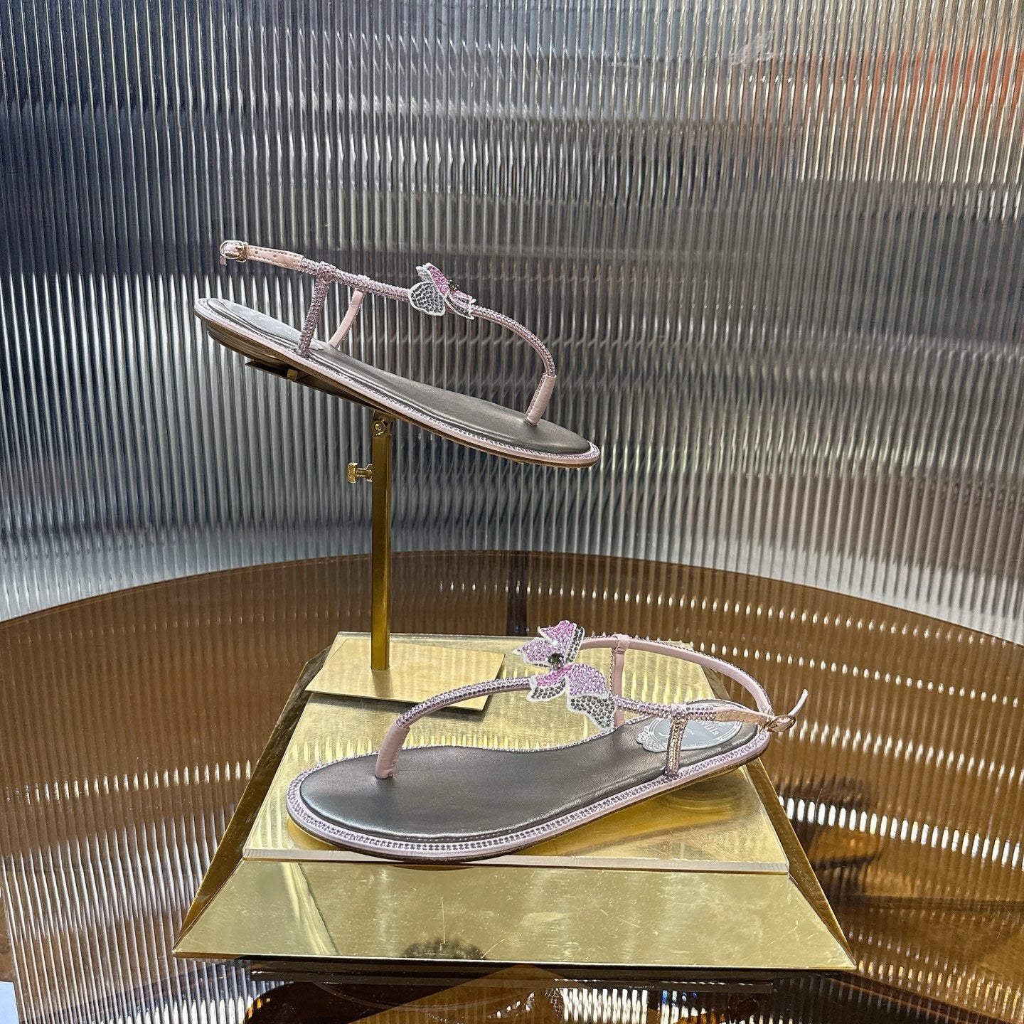 RENE CAOVILLA 26S BUTTERFLY THONG SANDALS IN SILVER & PINK LAMBSKIN