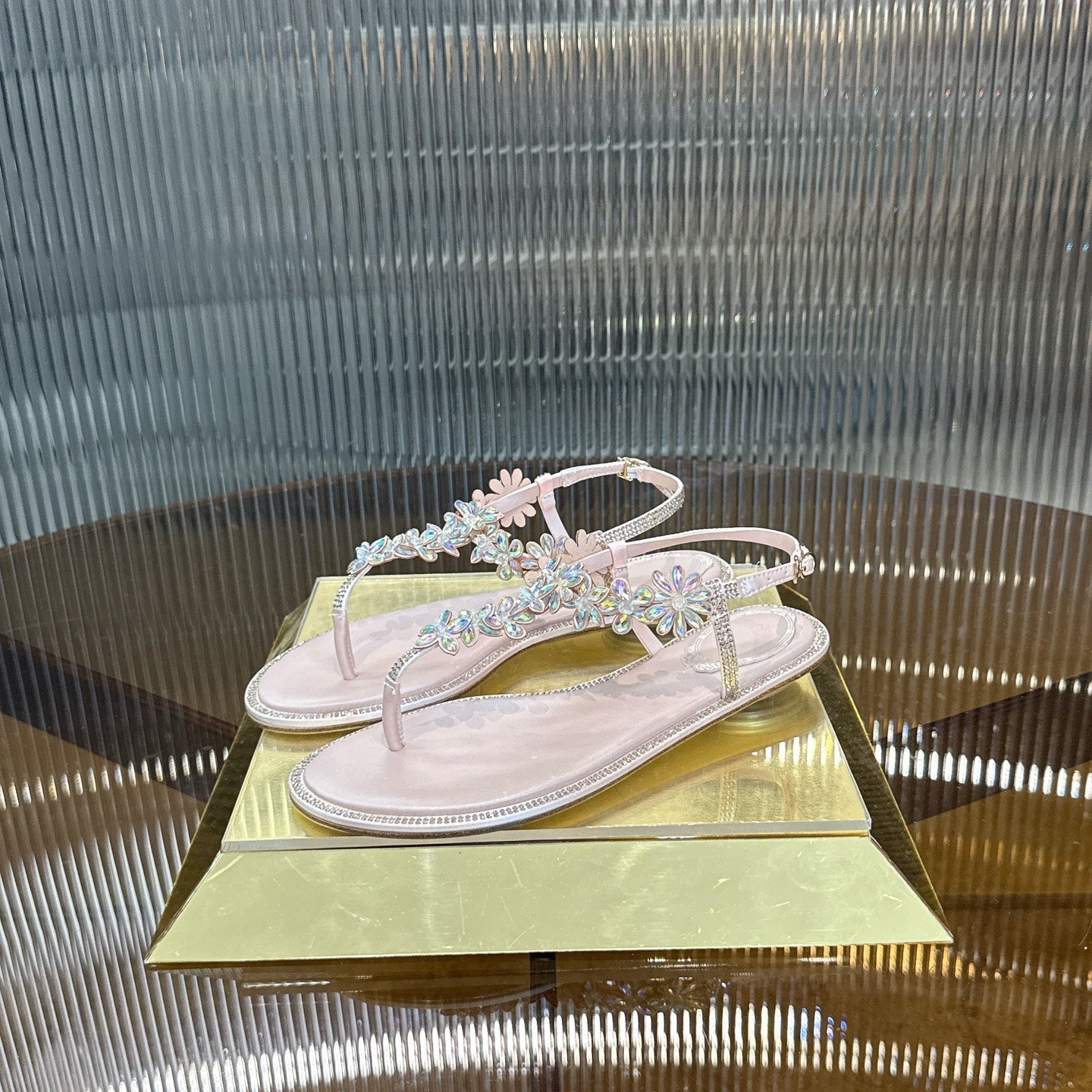 RENE CAOVILLA 26S EMBELLISHED THONG SANDALS IN LIGHT PINK LAMBSKIN