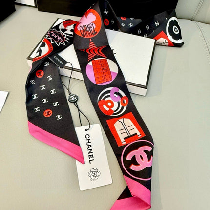 CHANEL 26S TWILLY SCARF 120 IN SILK 423635