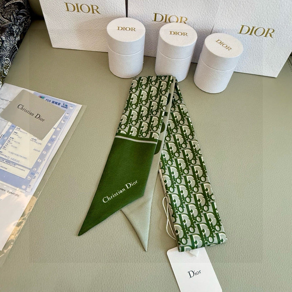 DIOR 26S SCARF 105CM IN SILK 297750