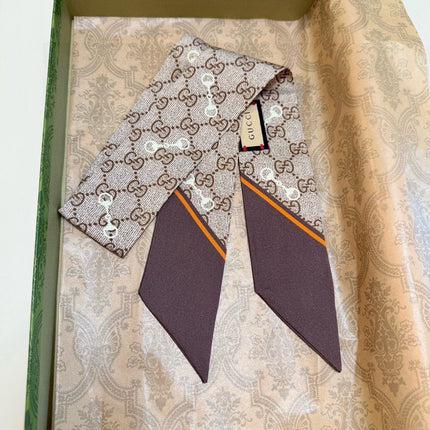 GUCCI 26S TWILLY SCARF 120 IN SILK 502610