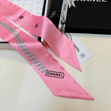 CHANEL 26S TWILLY SCARF 120 IN SILK 440964