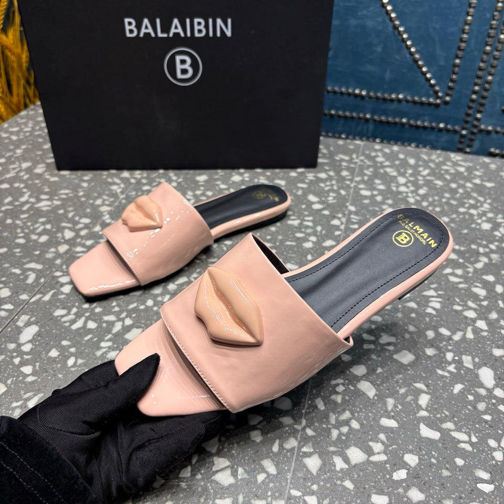 BALMAIN 26S SLIPPERS IN LIGHT PINK GLOSSY CALFSKIN
