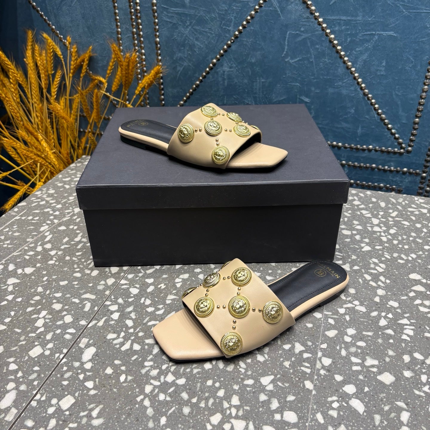 BALMAIN 26S SLIPPERS IN BEIGE CALFSKIN WITH GOLD HARDWARE