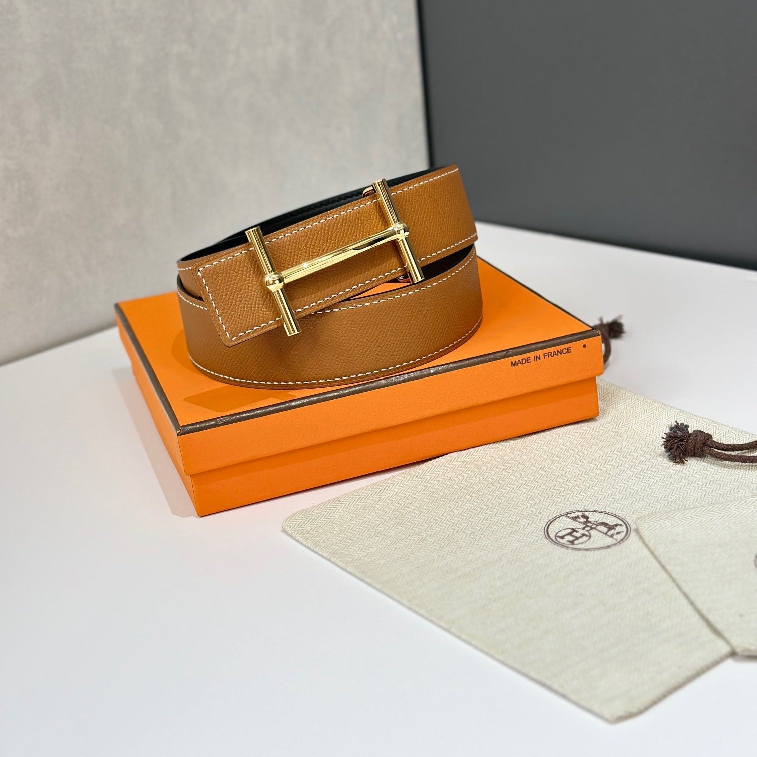 HM 26S H DANCRE BELT IN TAN BROWN REVERSIBLE CALFSKIN GOLD HARDWARE