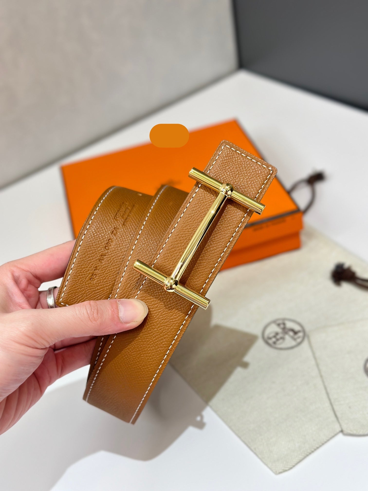 HM 26S H DANCRE BELT IN TAN BROWN REVERSIBLE CALFSKIN GOLD HARDWARE