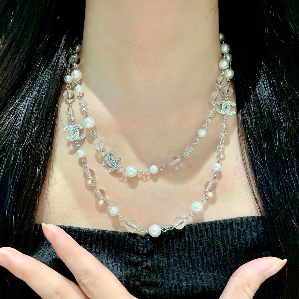 CHANEL 26S DOUBLE C LOGO PEARL & CRYSTAL LAYERED CHAIN NECKLACE IN SILVER METAL 629169