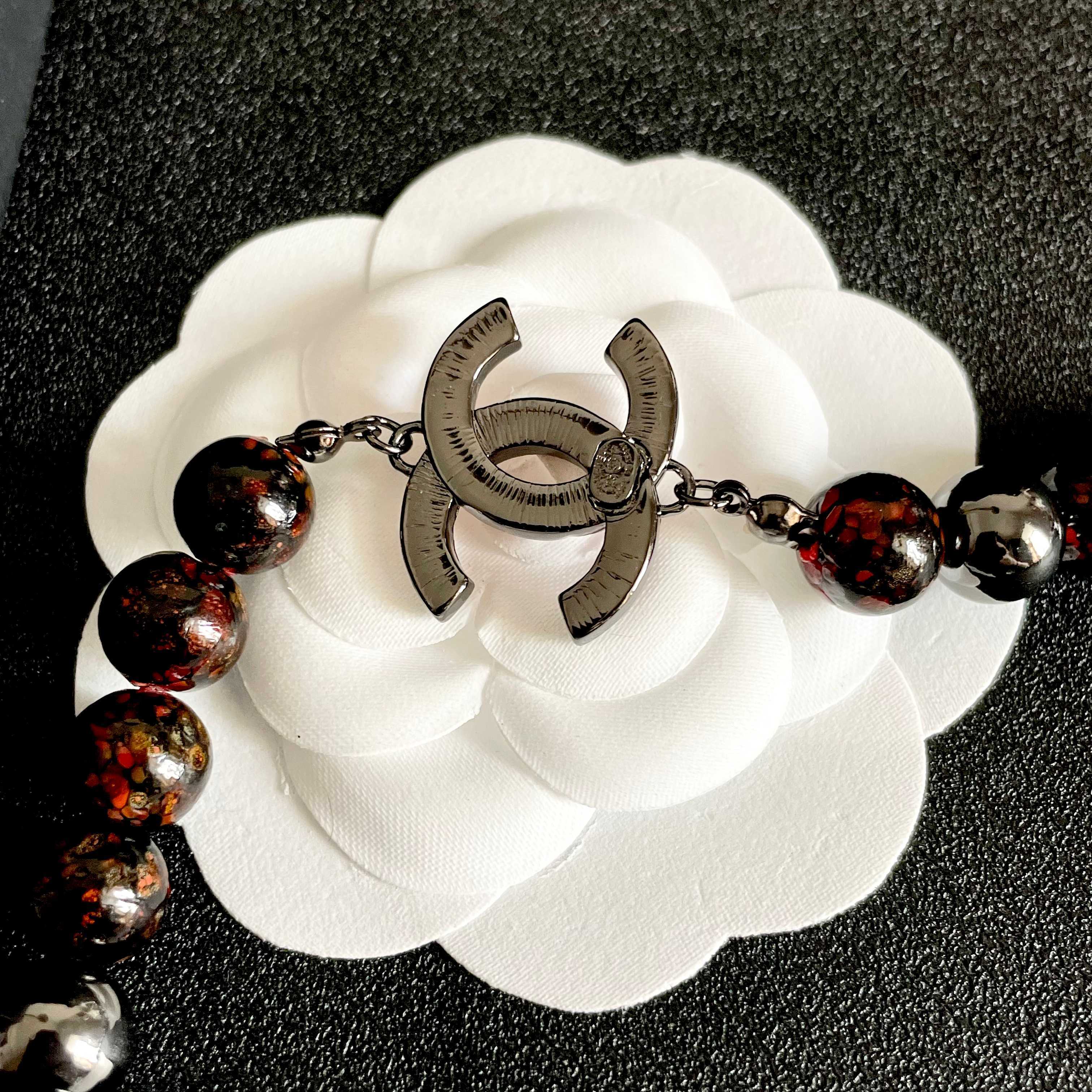 CHANEL 26S DOUBLE C LOGO RED CRYSTAL BEADED NECKLACE IN BLACK METAL 629968