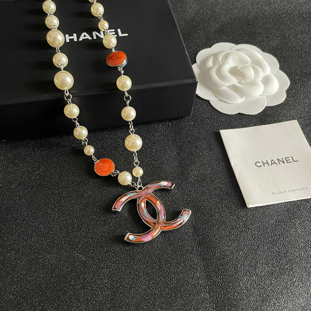 CHANEL 26S CC MARBLE PEARL CHAIN NECKLACE IN SILVER METAL 630056