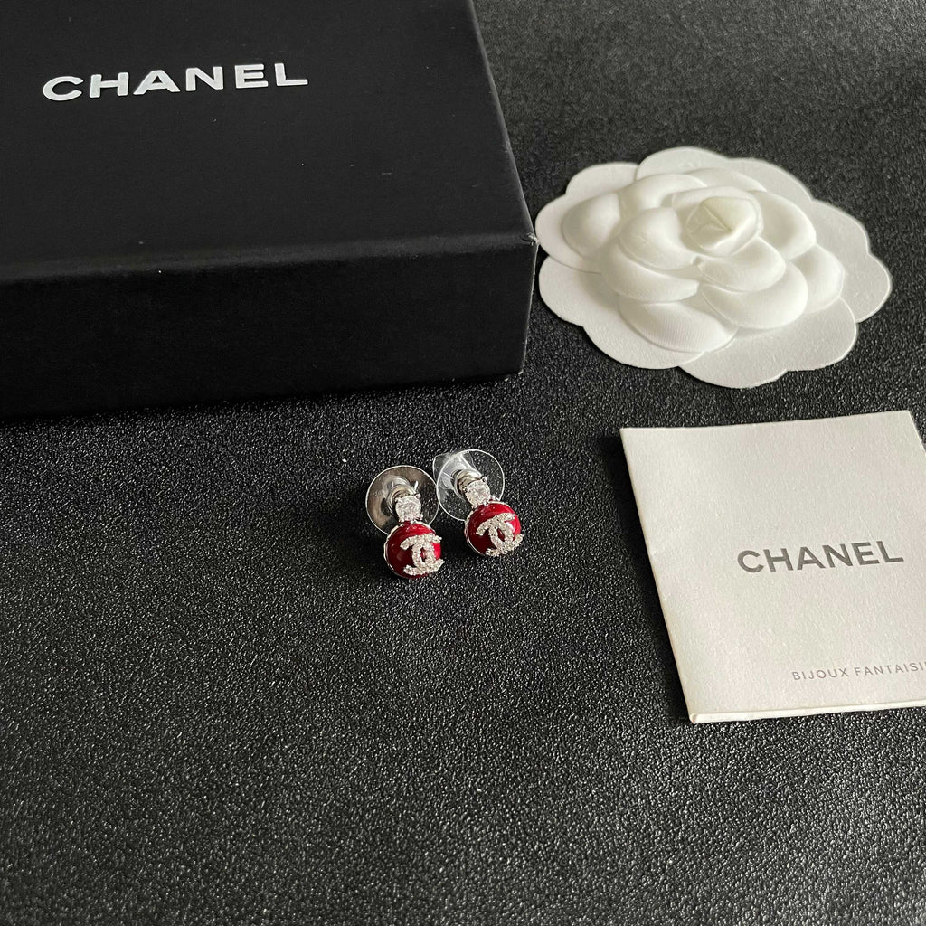 CHANEL 26S DOUBLE C LOGO RED ENAMEL CRYSTAL DROP STUD EARRINGS IN SILVER METAL 630074
