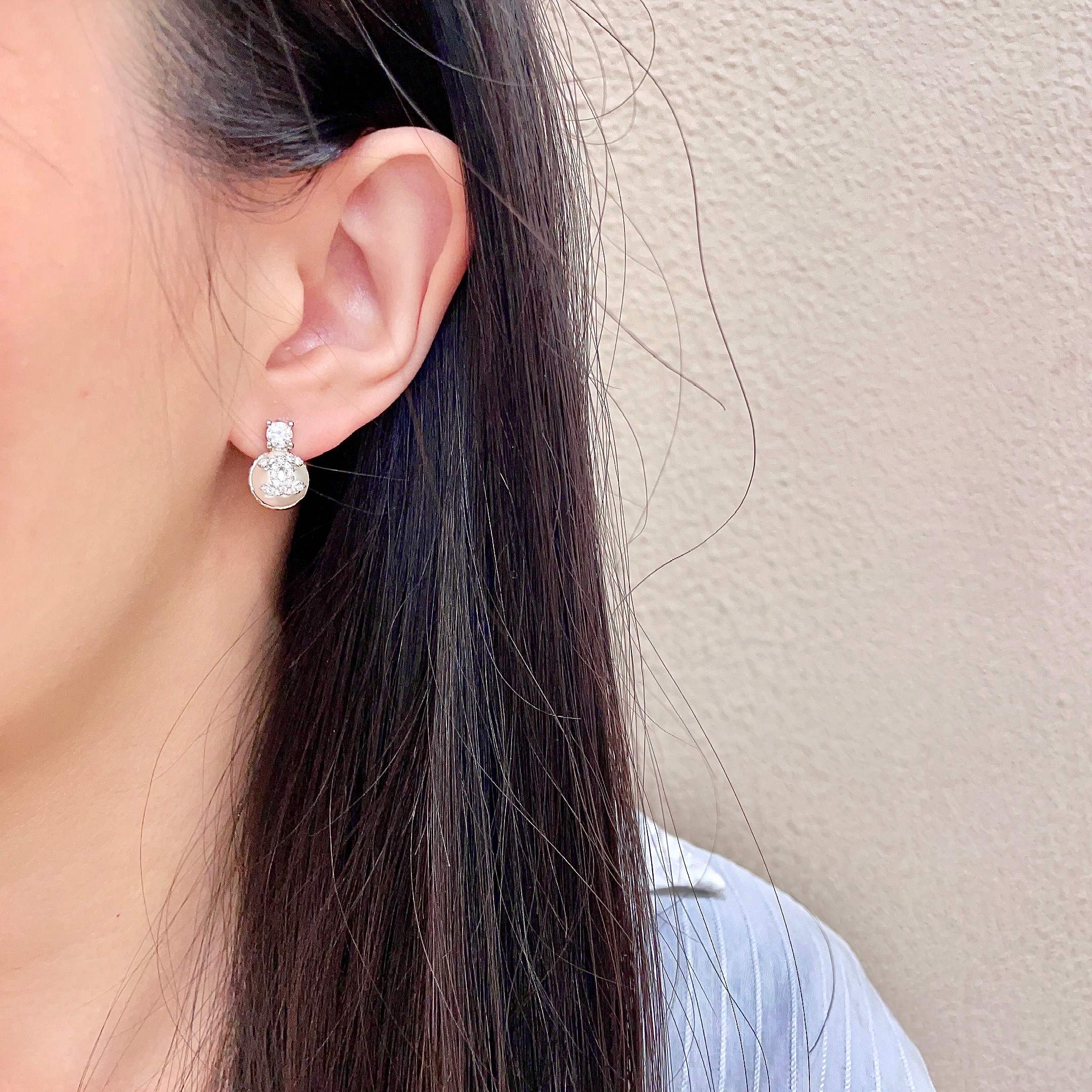 CHANEL 26S DOUBLE C ICON CRYSTAL STUD EARRINGS WITH PAVE LOGO DISC IN SILVER METAL 630076