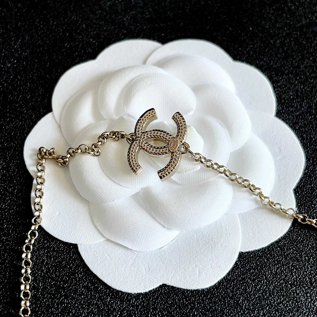 CHANEL 26S DOUBLE C LOGO CRYSTAL & STAR CHARM PEARL CHAIN NECKLACE IN GOLD METAL 629885