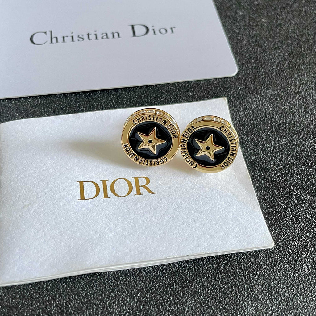 CD 26S STAR MEDALLION LOGO STUD EARRINGS IN BLACK ENAMEL & GOLD TONE METAL 631813