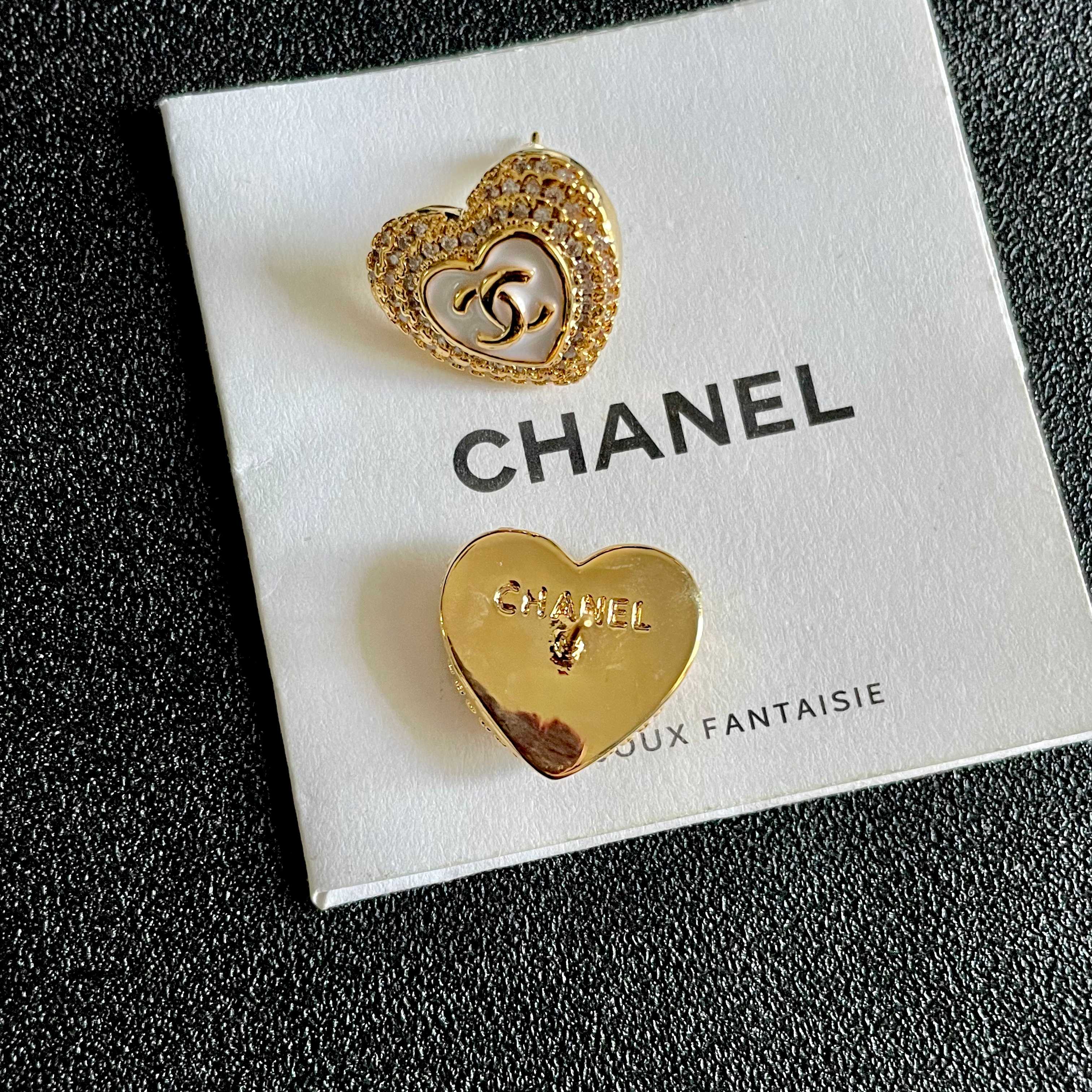 CHANEL 26S DOUBLE C LOGO PAVE HEART STUD EARRINGS WITH WHITE ENAMEL IN GOLD METAL 631815