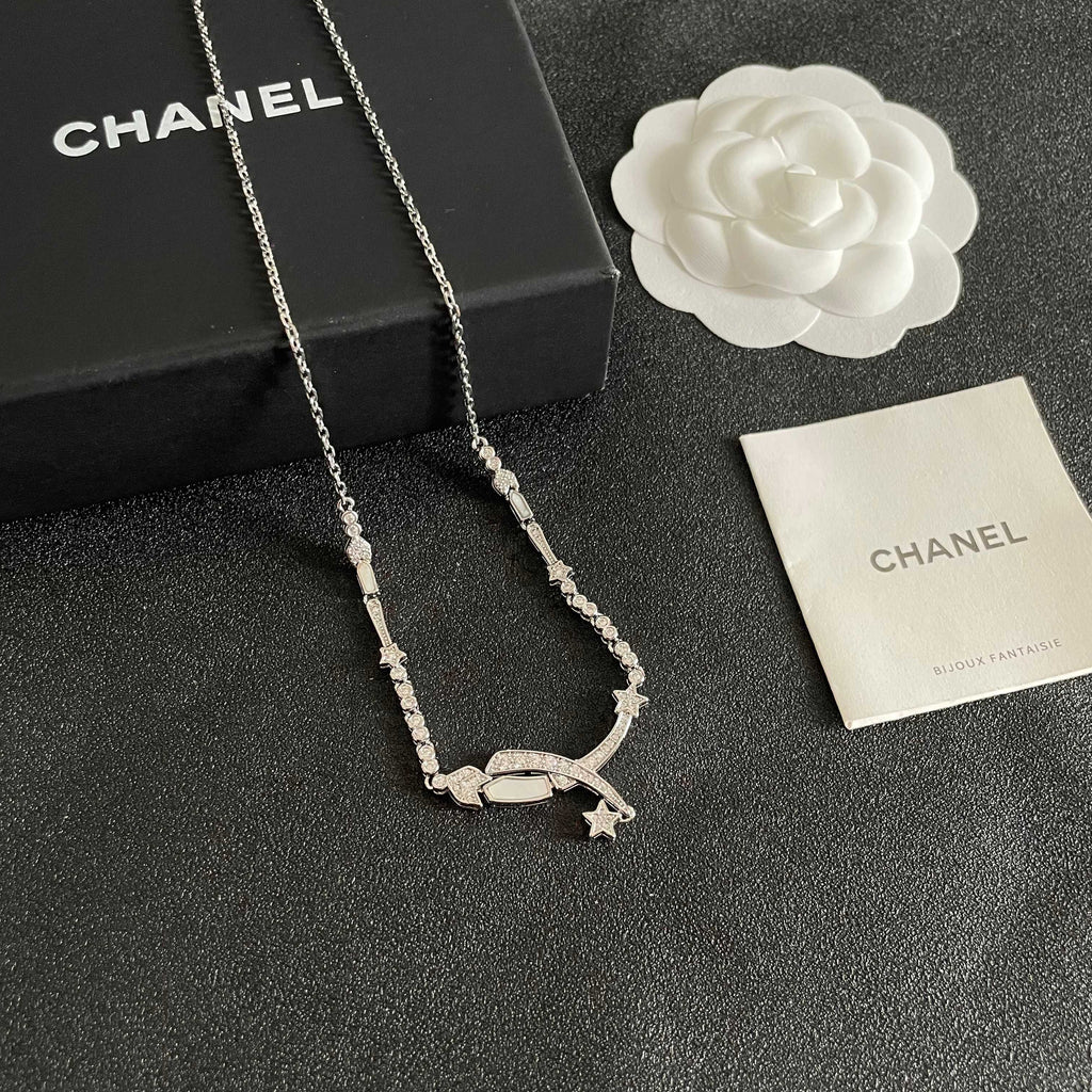 CHANEL 26S CRYSTAL STAR CHARM NECKLACE IN ROSE SILVER  METAL 631897