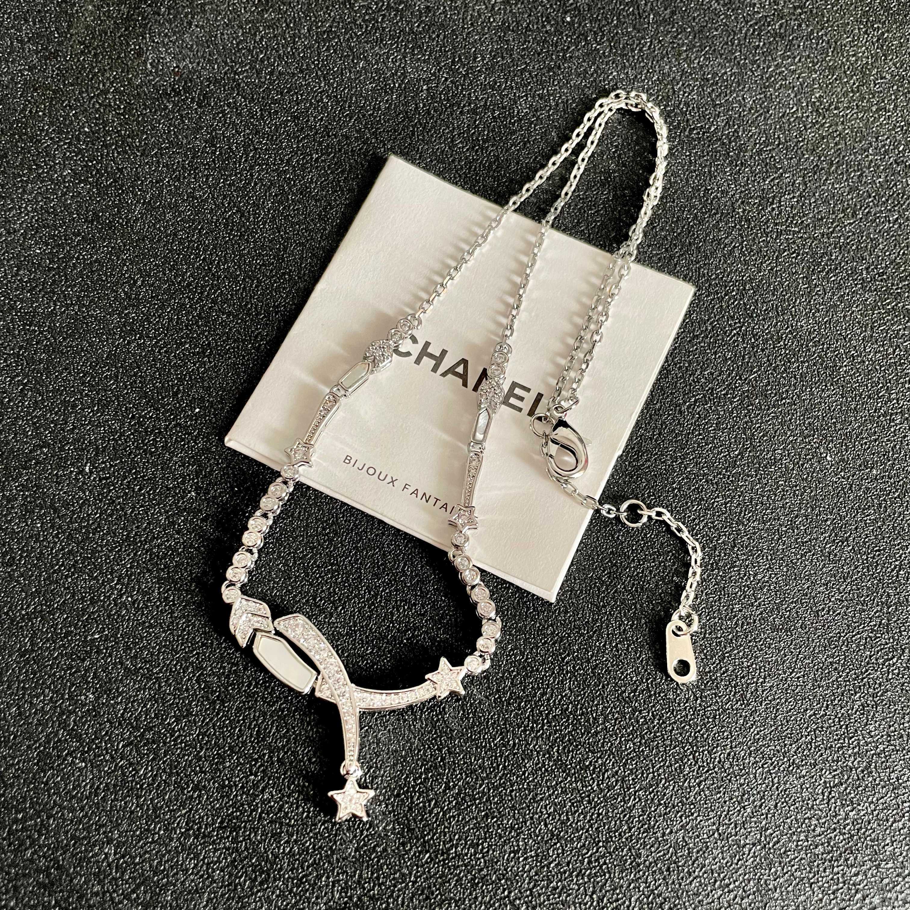 CHANEL 26S CRYSTAL STAR CHARM NECKLACE IN ROSE SILVER  METAL 631897