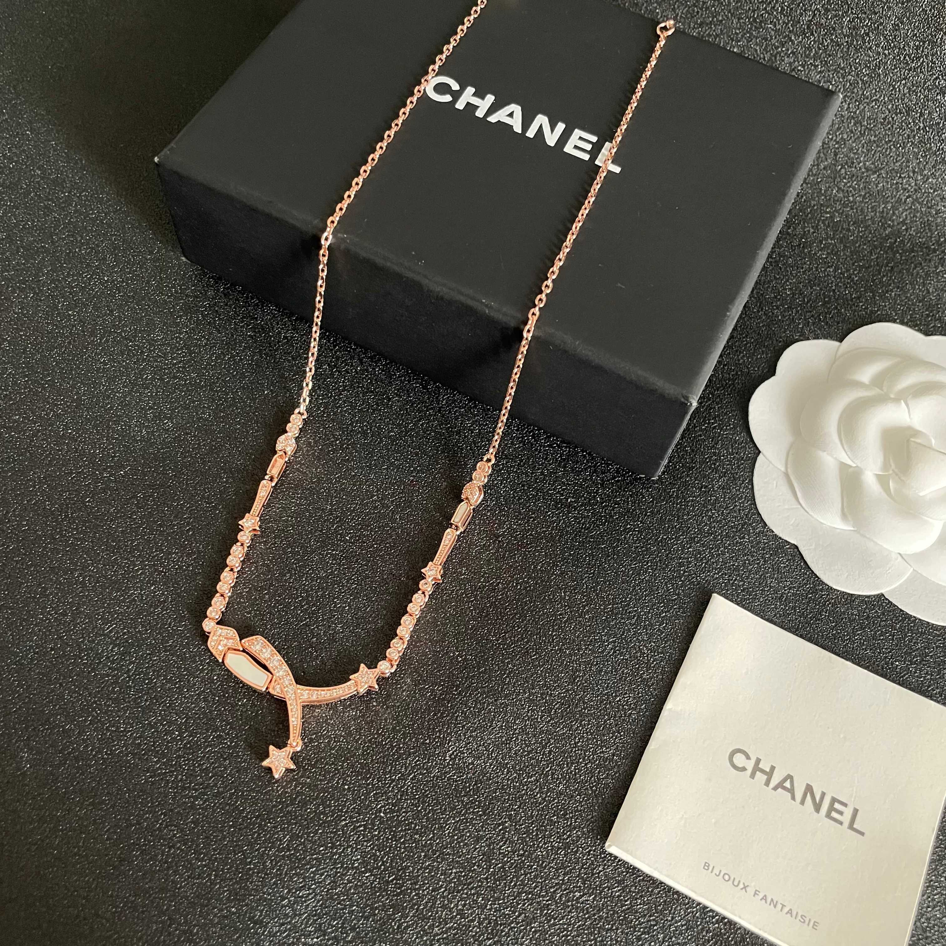 CHANEL 26S CRYSTAL STAR CHARM NECKLACE IN ROSE GOLD METAL 631898
