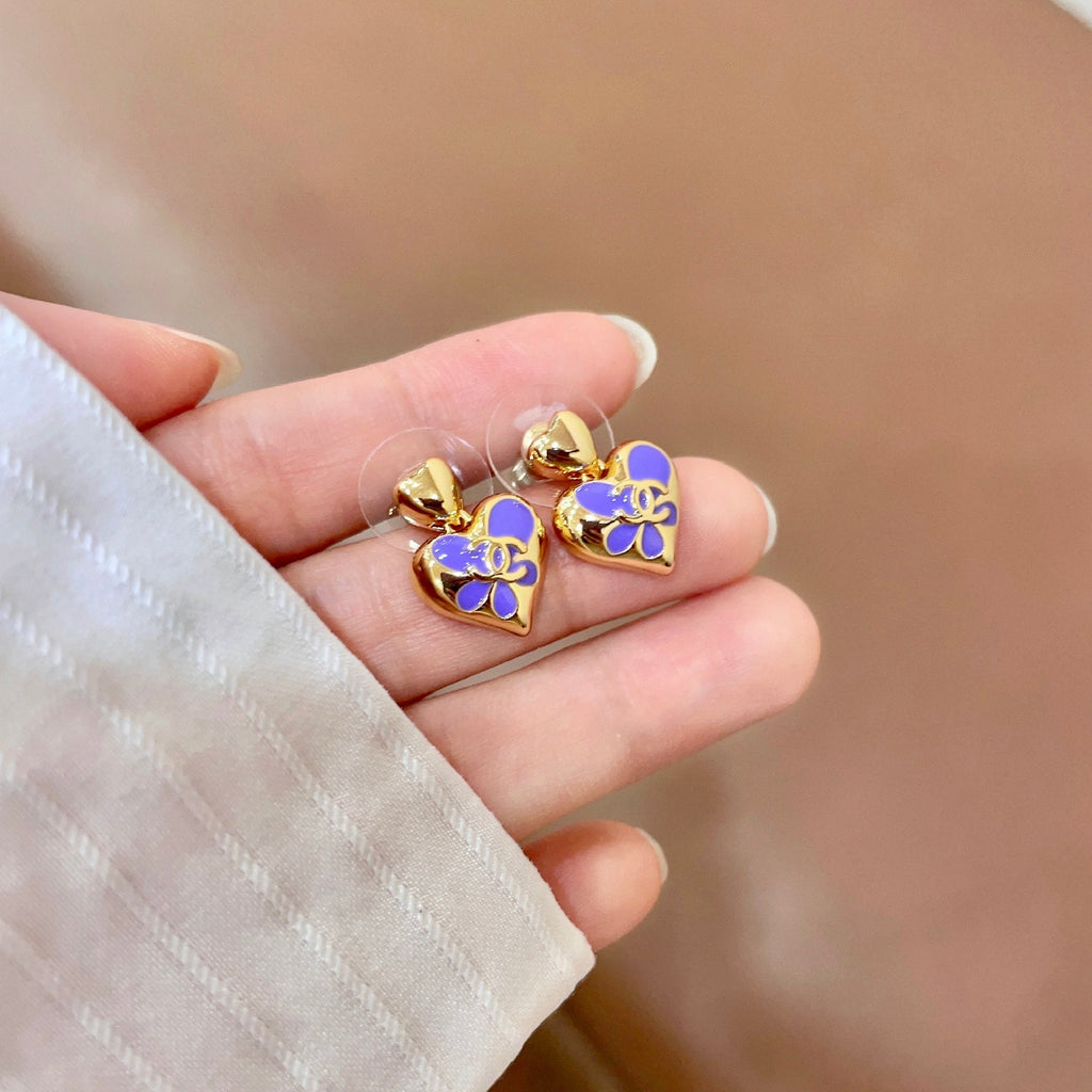 CHANEL 26S DOUBLE C HEART DROP EARRINGS WITH PURPLE ENAMEL FLORAL DETAIL IN GOLD METAL 631911