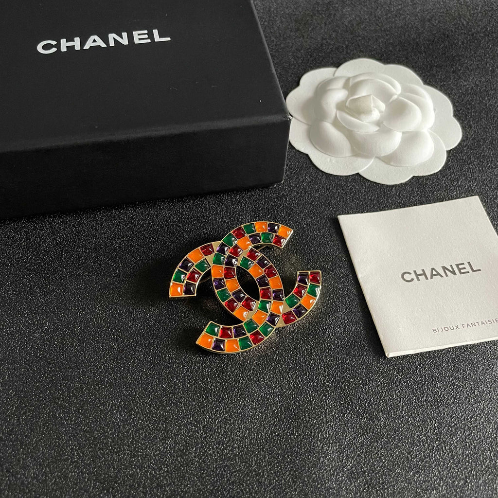 CHANEL 26S DOUBLE C LOGO MOSAIC BROOCH IN MULTICOLOR ENAMEL 631918