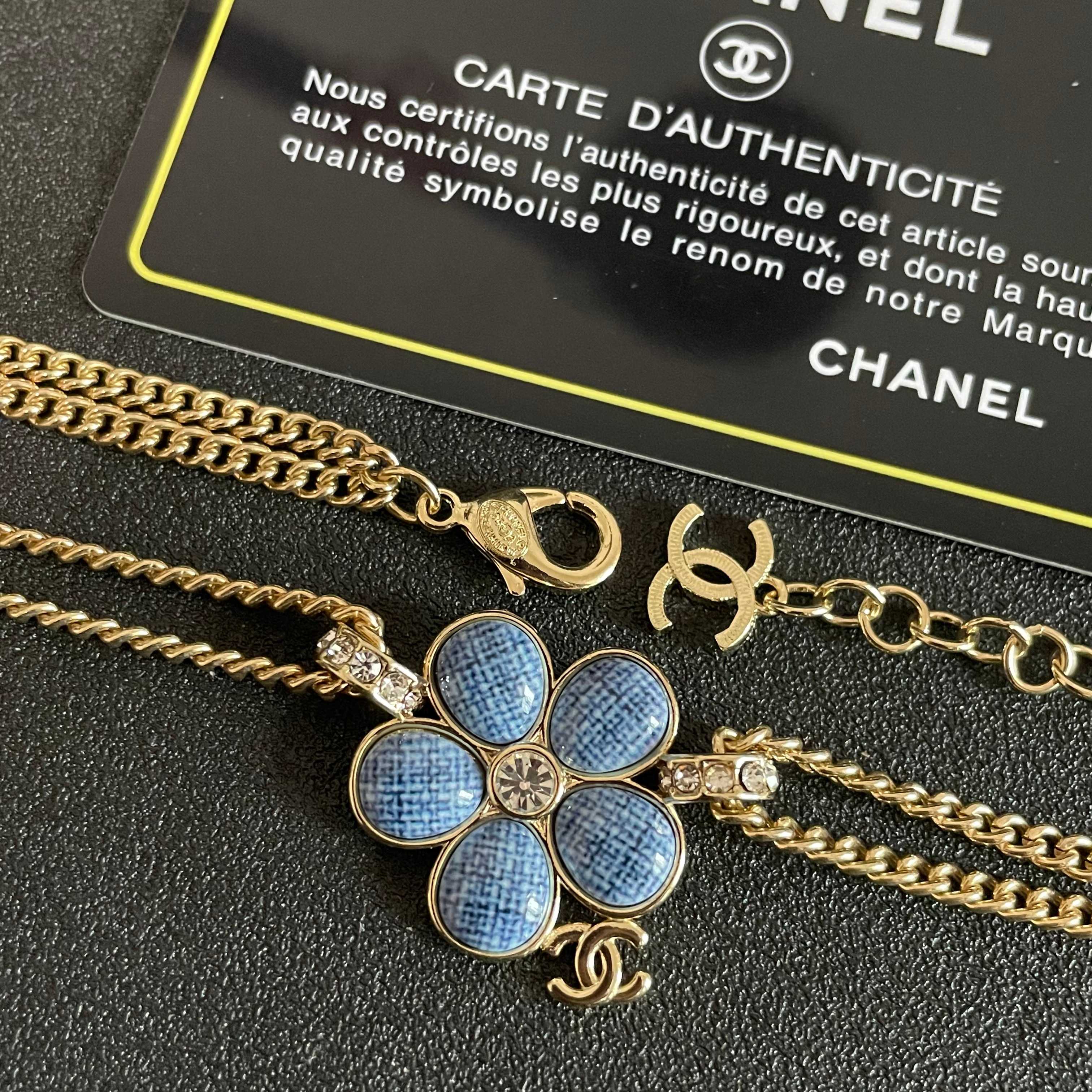 CHANEL 26S DOUBLE C LOGO BLUE PETAL FLOWER LAYERED CHAIN NECKLACE IN GOLD METAL 633153