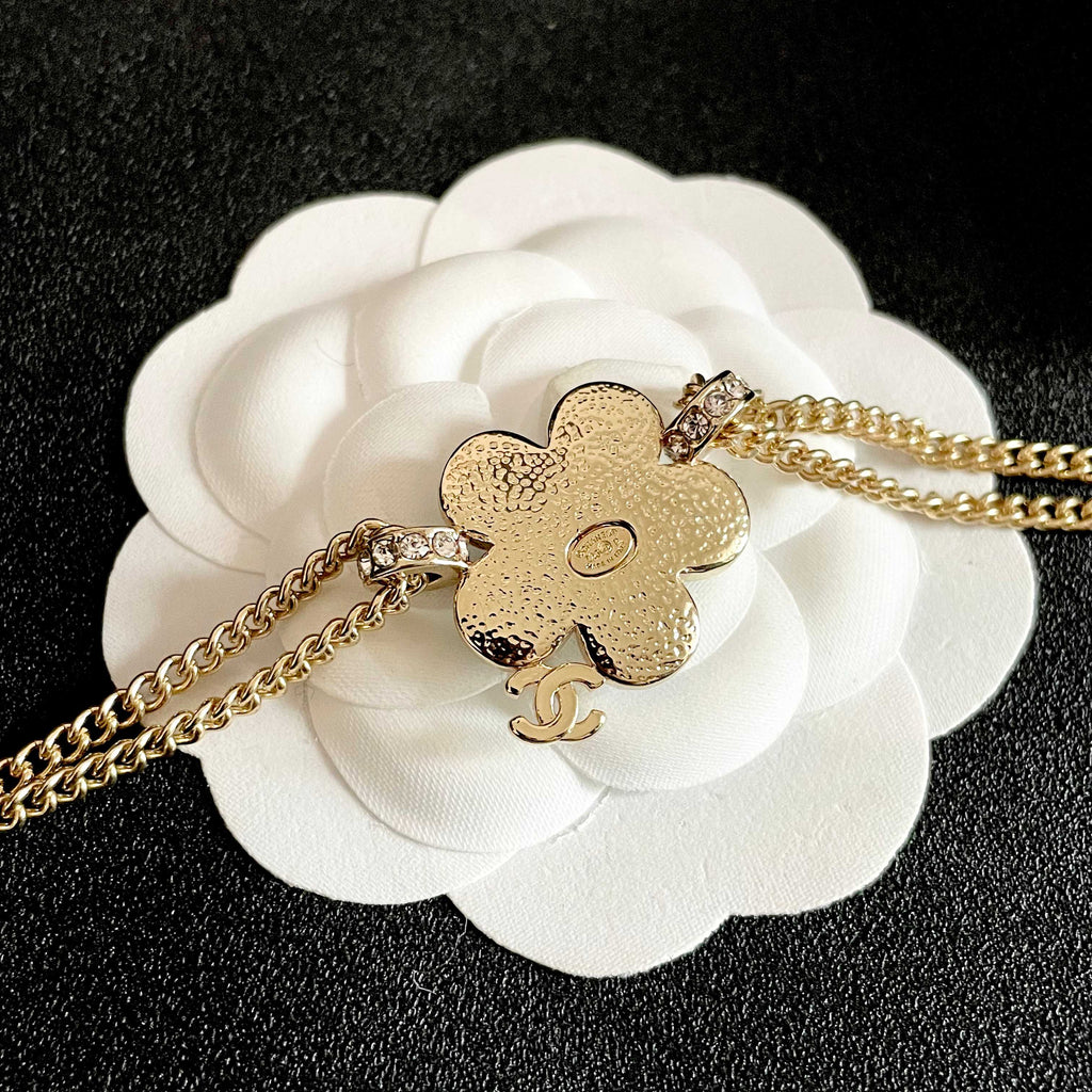 CHANEL 26S DOUBLE C LOGO BLUE PETAL FLOWER LAYERED CHAIN NECKLACE IN GOLD METAL 633153