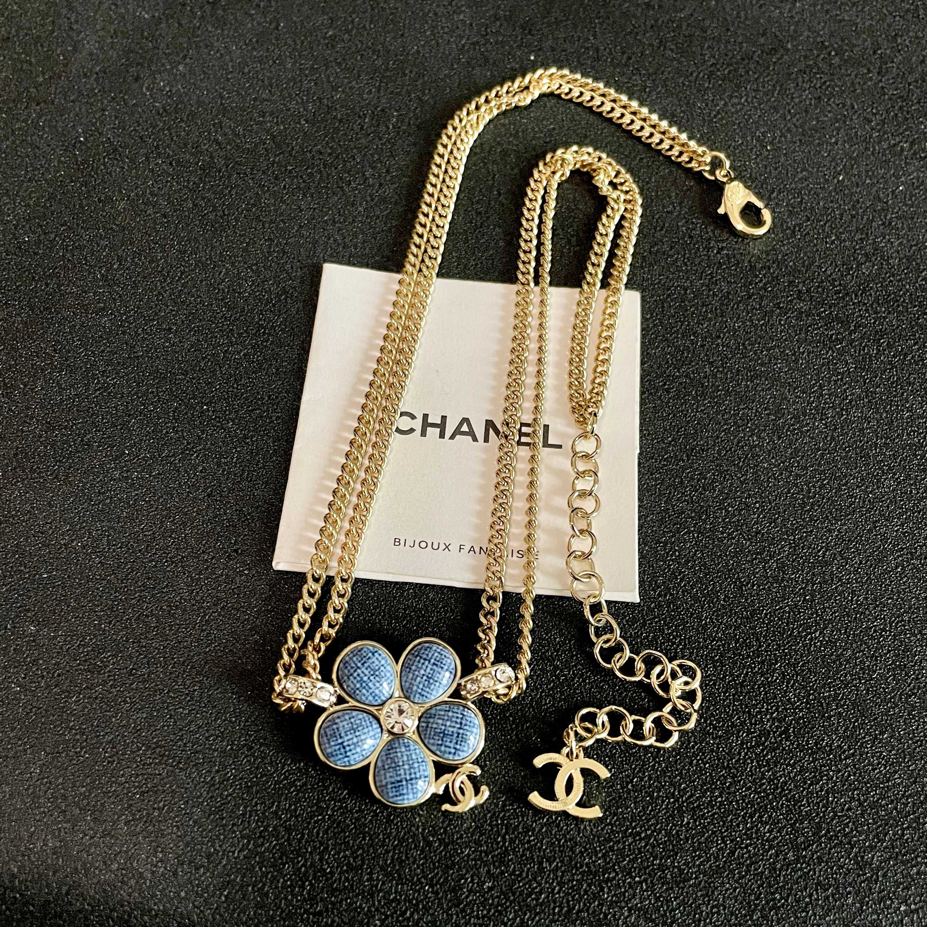 CHANEL 26S DOUBLE C LOGO BLUE PETAL FLOWER LAYERED CHAIN NECKLACE IN GOLD METAL 633153