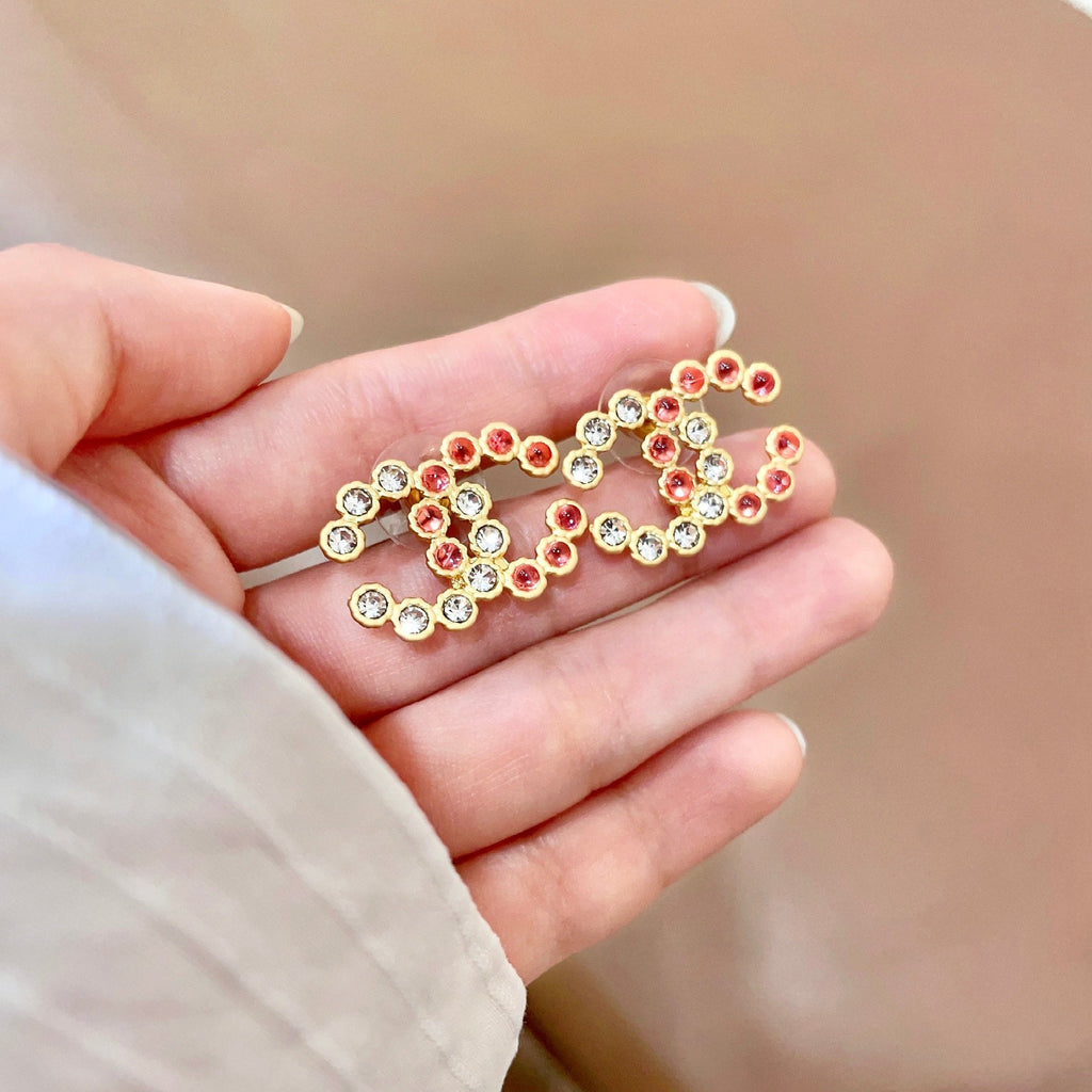 CHANEL 26S DOUBLE C LOGO MULTI CRYSTAL BEADED STUD EARRINGS IN GOLD METAL 633161