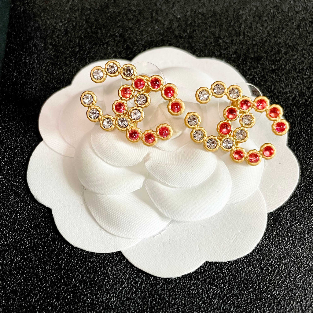 CHANEL 26S DOUBLE C LOGO MULTI CRYSTAL BEADED STUD EARRINGS IN GOLD METAL 633161