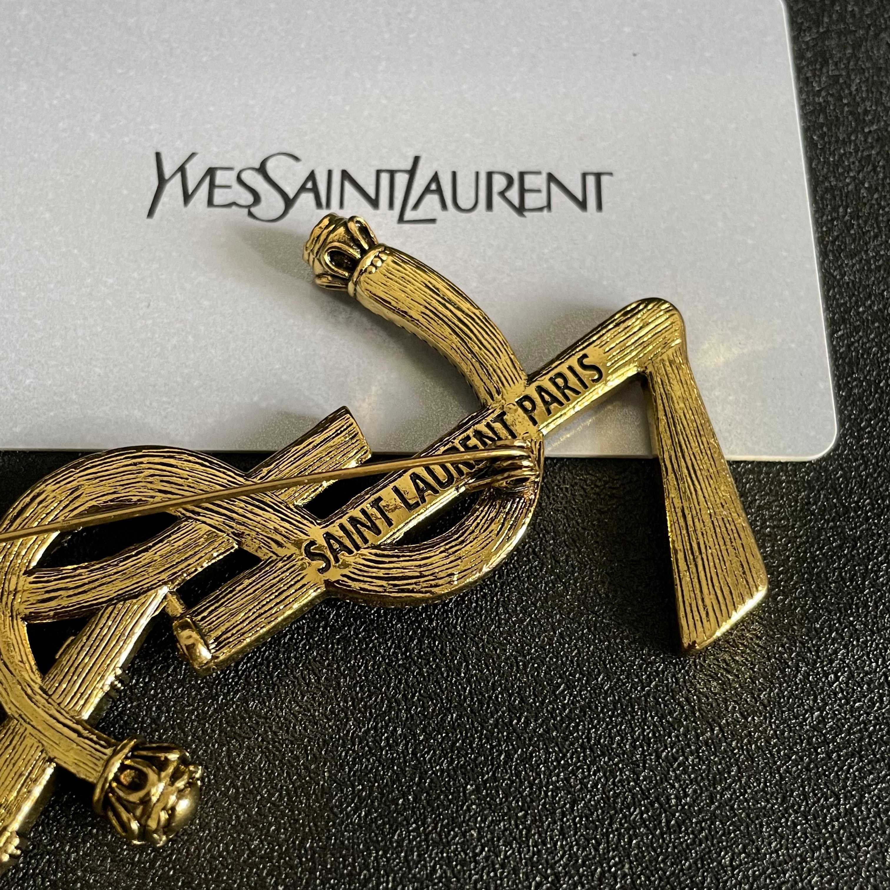 YSL 26S RAINBOW STRIPE LOGO BROOCH IN AGED GOLD TONE METAL 634975