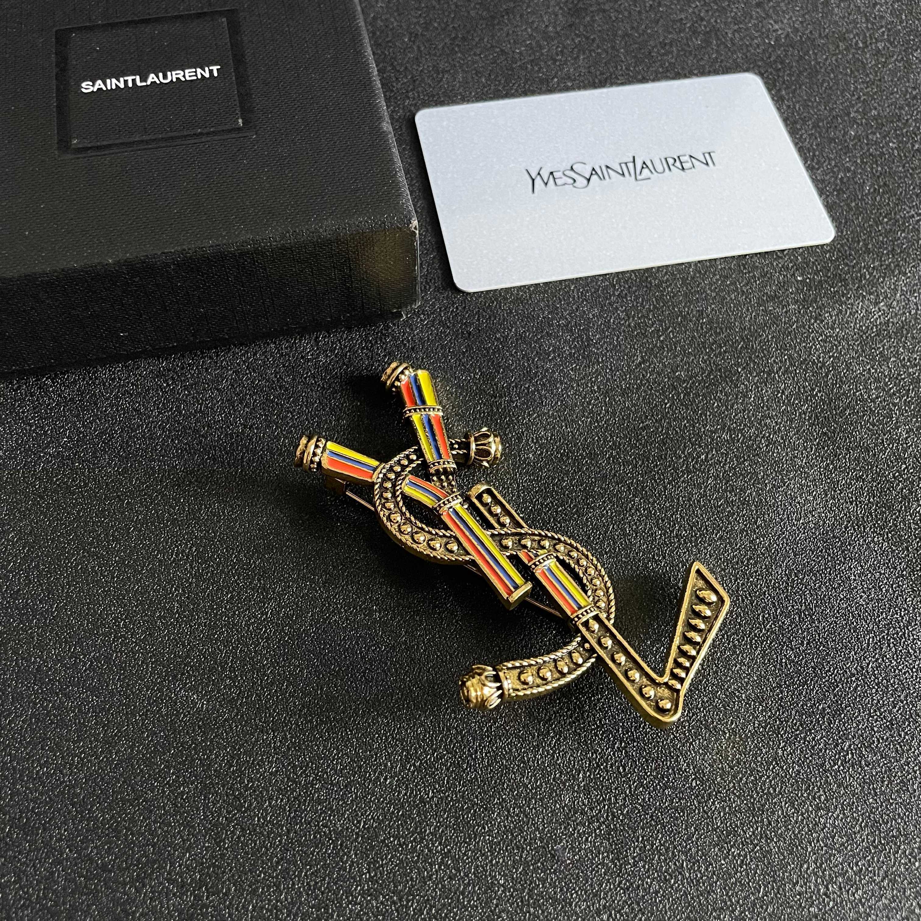 YSL 26S RAINBOW STRIPE LOGO BROOCH IN AGED GOLD TONE METAL 634975