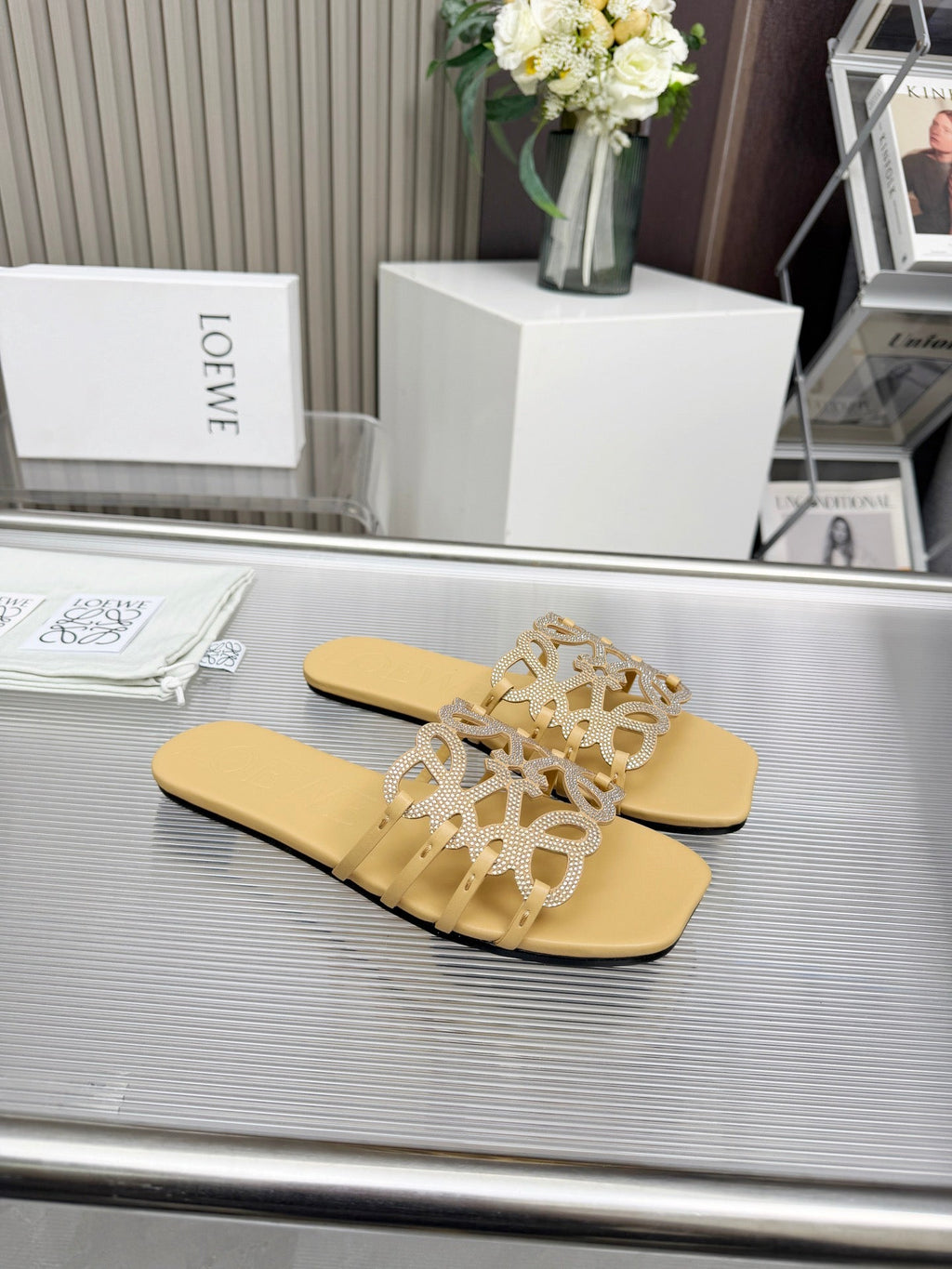 LOEWE 26S FLAT SANDALS IN WARM BEIGE CALFSKIN WITH CRYSTALS