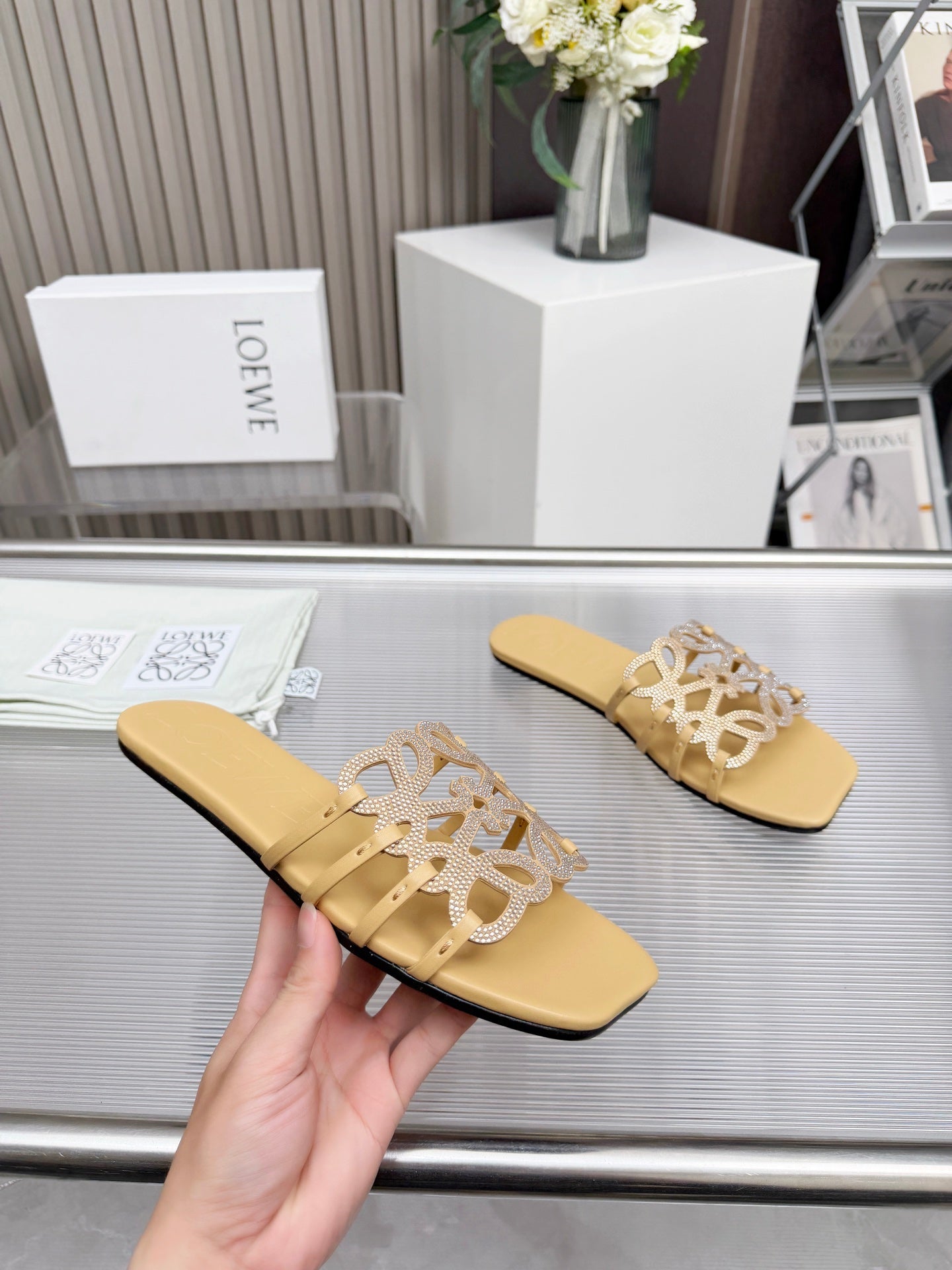 LOEWE 26S FLAT SANDALS IN WARM BEIGE CALFSKIN WITH CRYSTALS