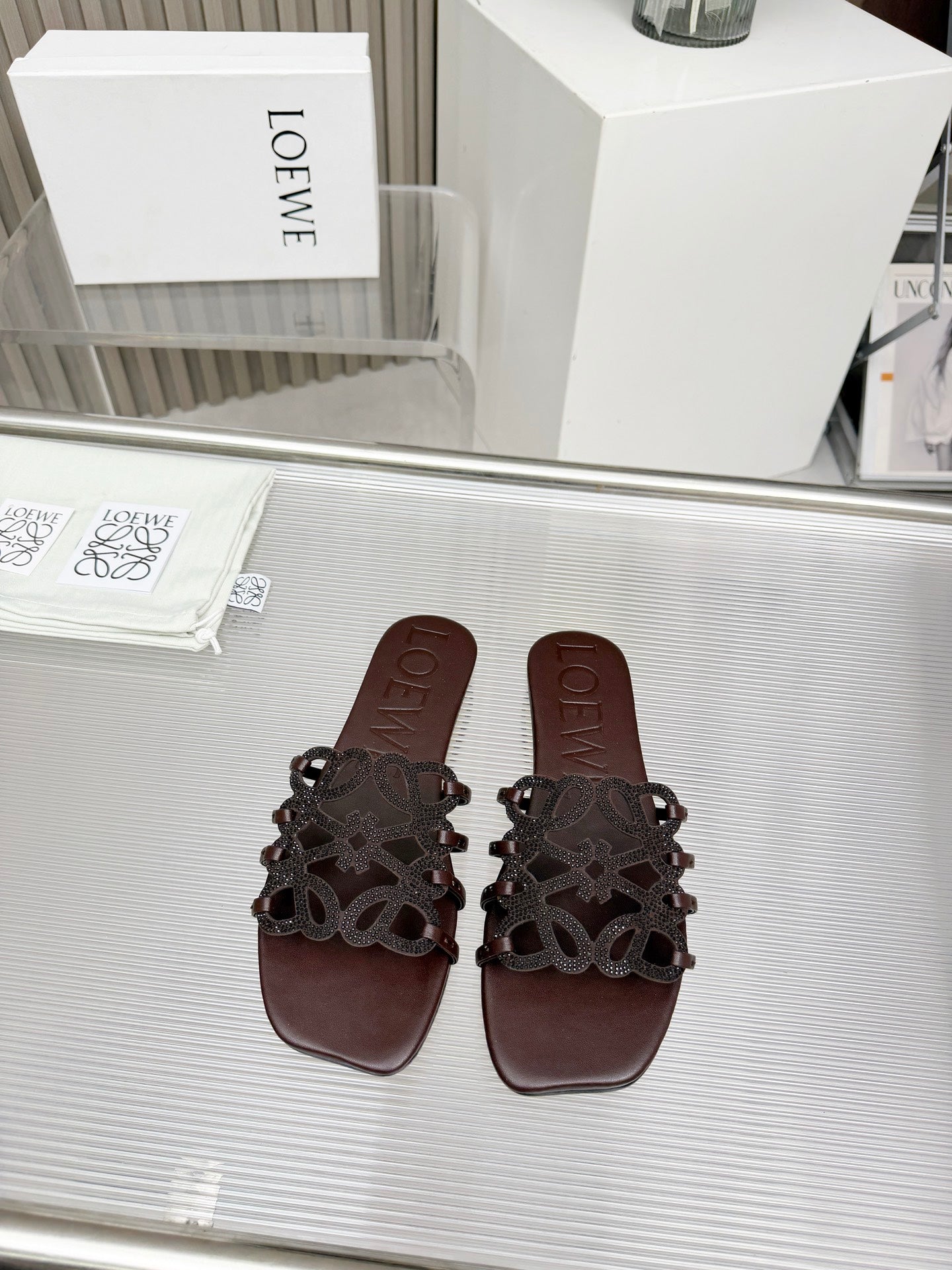 LOEWE 26S FLAT SANDALS IN DARK BROWN CALFSKIN WITH CRYSTALS