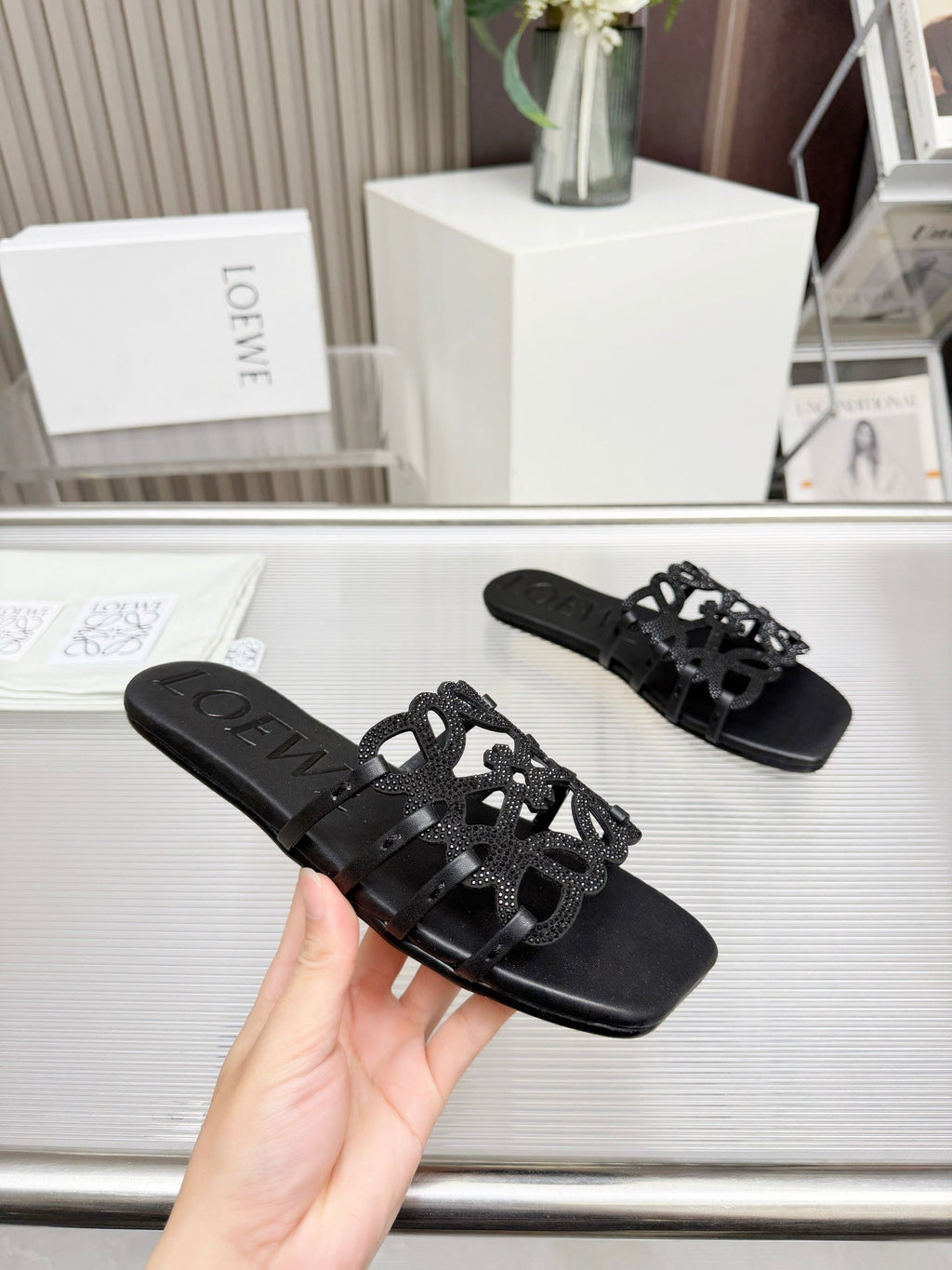 LOEWE 26S FLAT SANDALS IN BLACK CALFSKIN WITH CRYSTALS