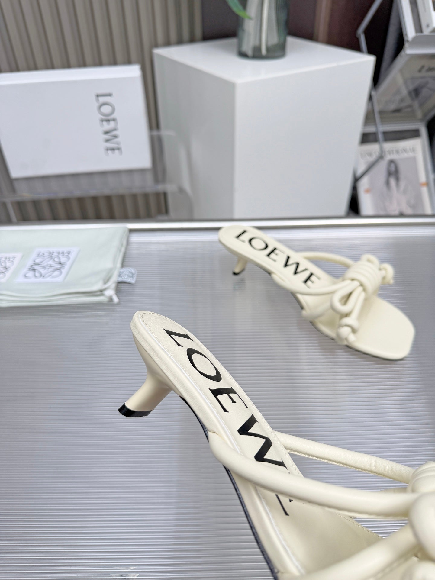 LOEWE 26S KITTEN HEEL KNOT SANDALS 45MM IN CREAM WHITE CALFSKIN