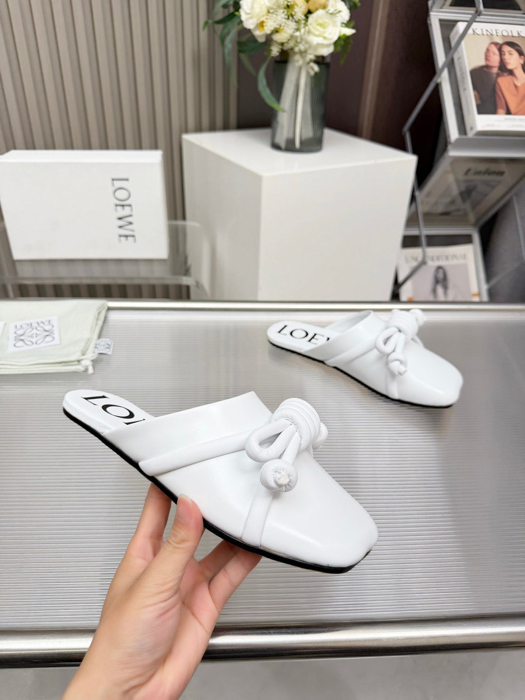 LOEWE 26S MULE LOAFERS IN WHITE CALFSKIN KNOT DETAIL