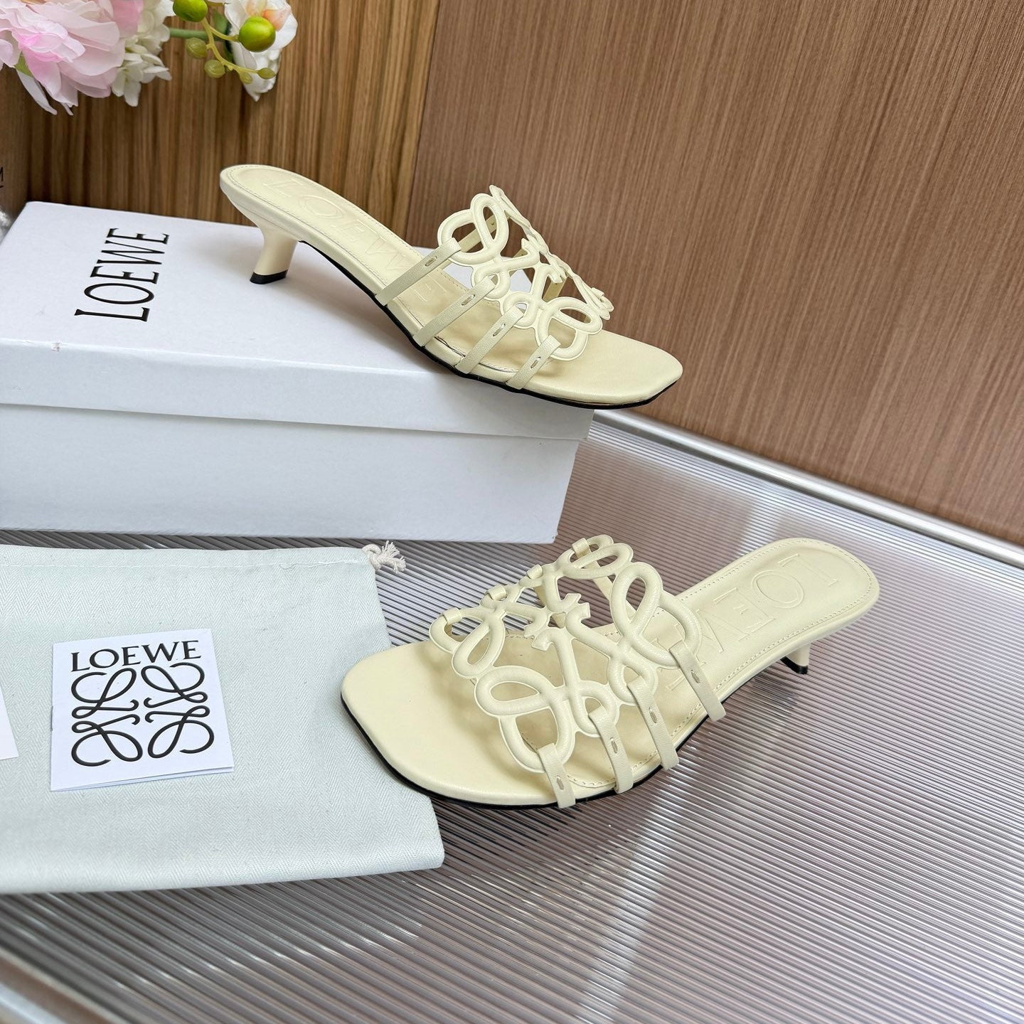 LOEWE 26S PETAL ANAGRAM KITTEN HEEL SANDALS 45MM IN CREAM WHITE SOFT CALFSKIN
