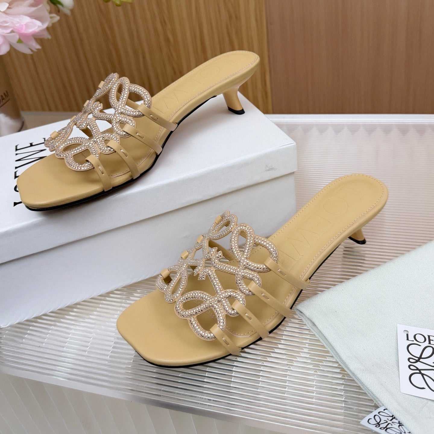 LOEWE 26S PETAL ANAGRAM SLIDE 45MM IN BEIGE SOFT CALFSKIN WITH CRYSTALS