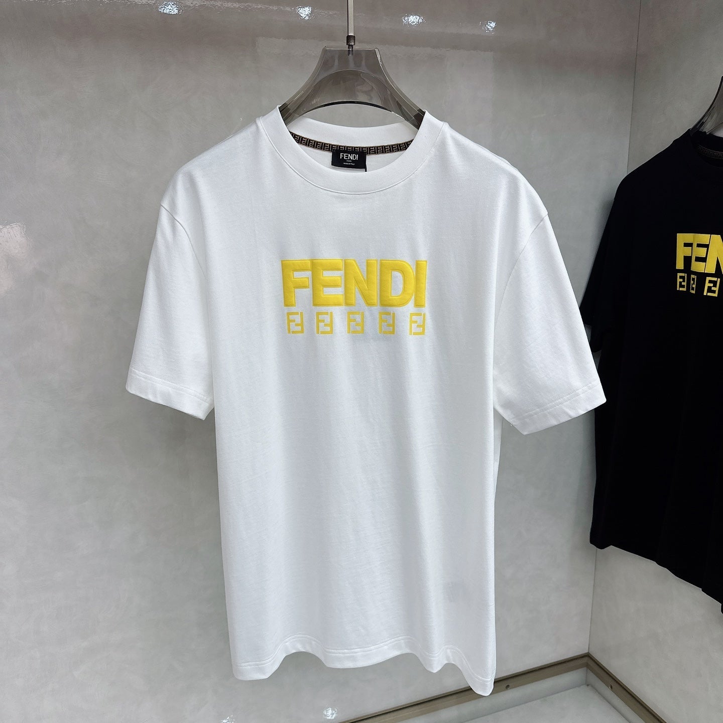 FENDI 26S SHORT SLEEVE T-SHIRT 093