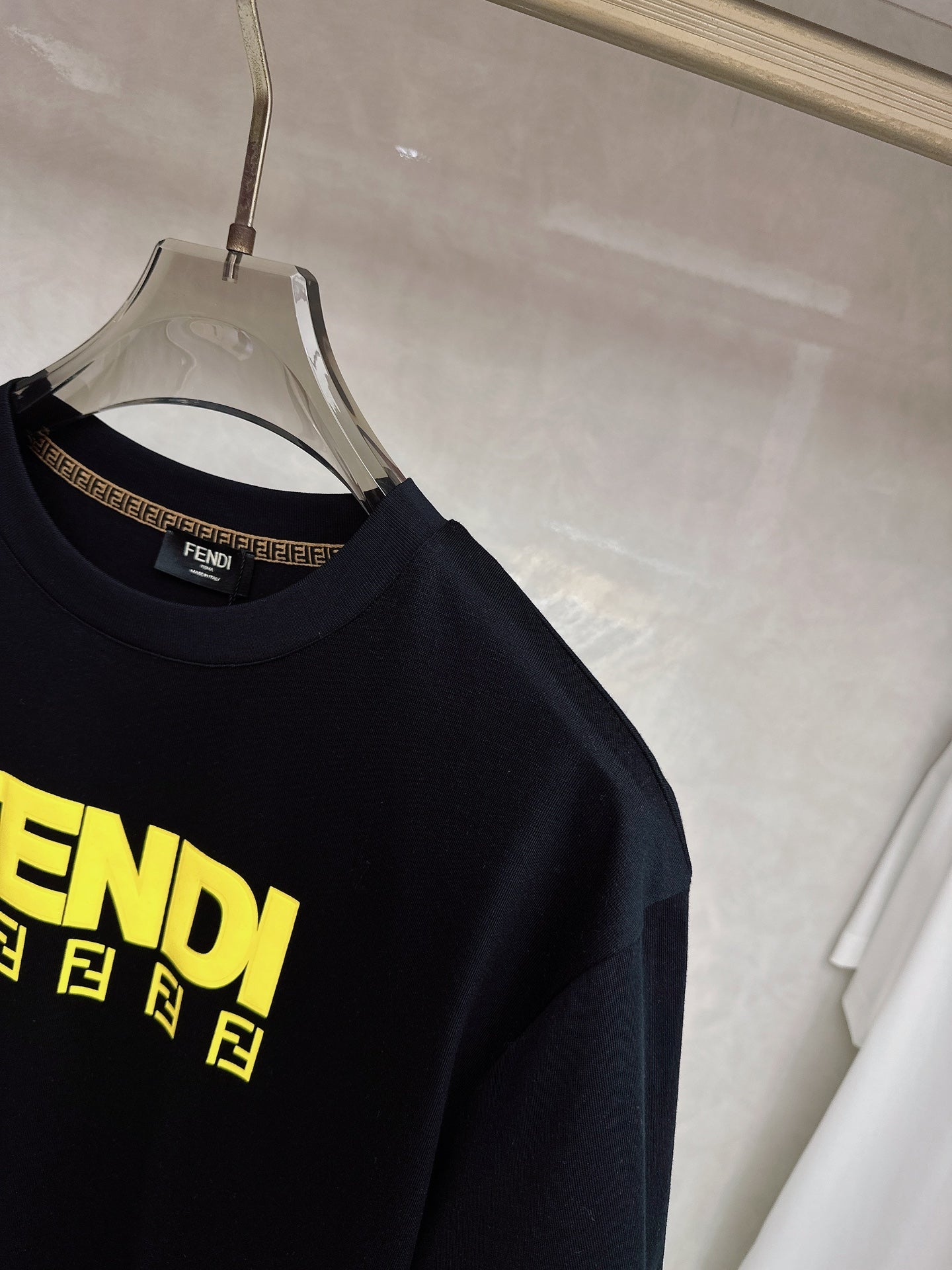 FENDI 26S SHORT SLEEVE T-SHIRT 092