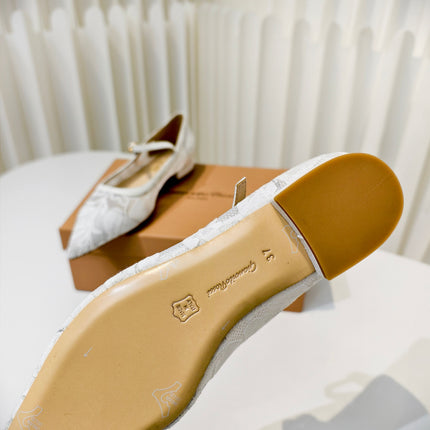 GIANVITO ROSSI 26S MARY JANE FLATS IN WHITE LACE FABRIC
